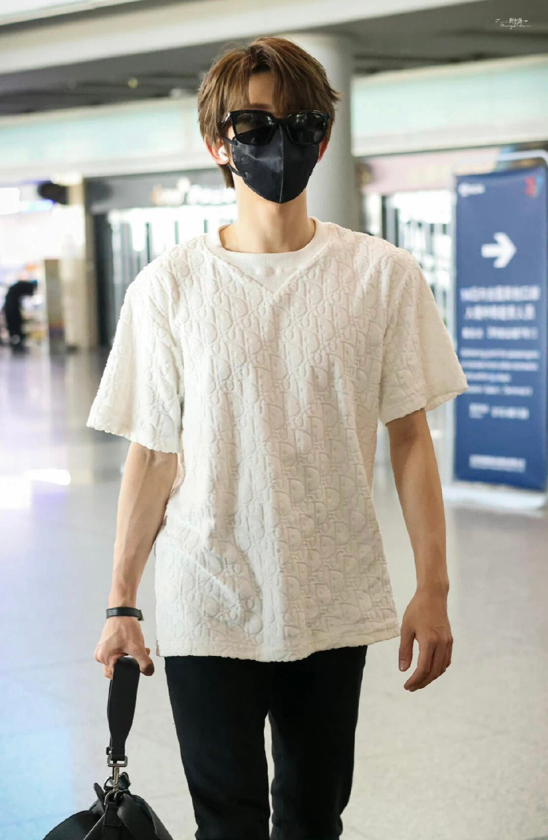 2026 New Style CD All-Over Print Letter Short-Sleeved T-Shirt (24026-A25)