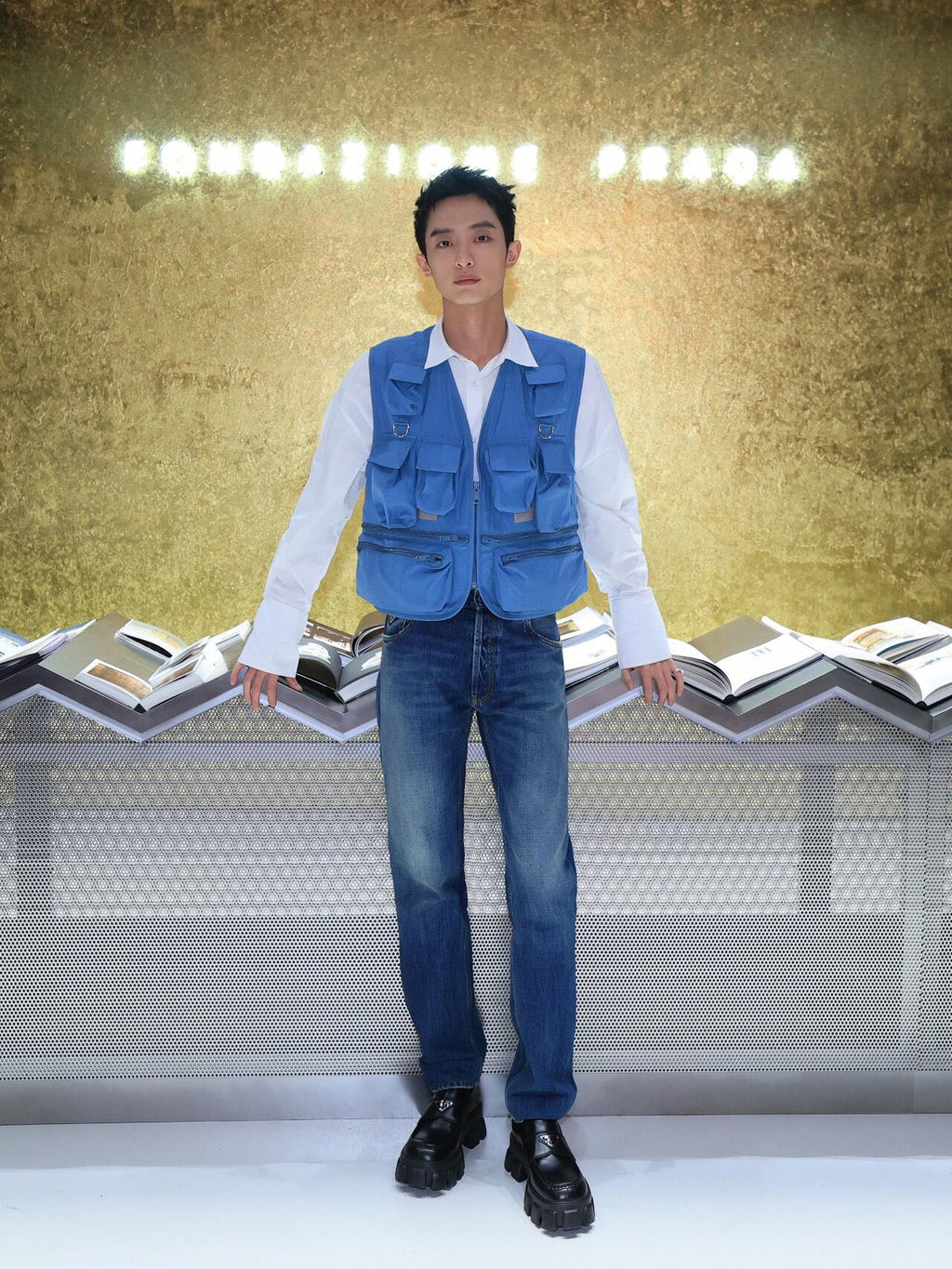 2026 New Triangle Brand Denim Trousers (55067-B65)
