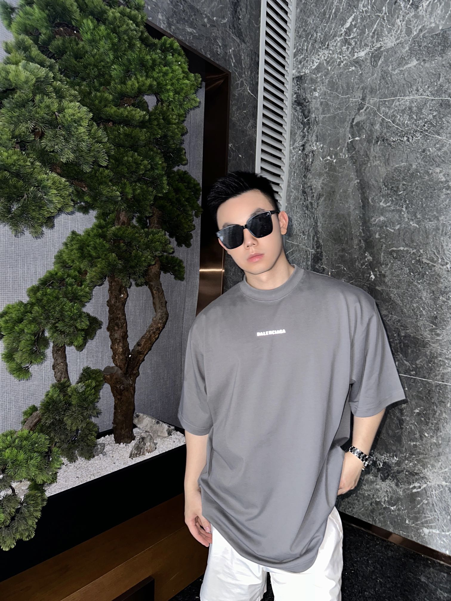 2026 New Balen Logo Reflective Short-Sleeved T-Shirt (25232-A20)