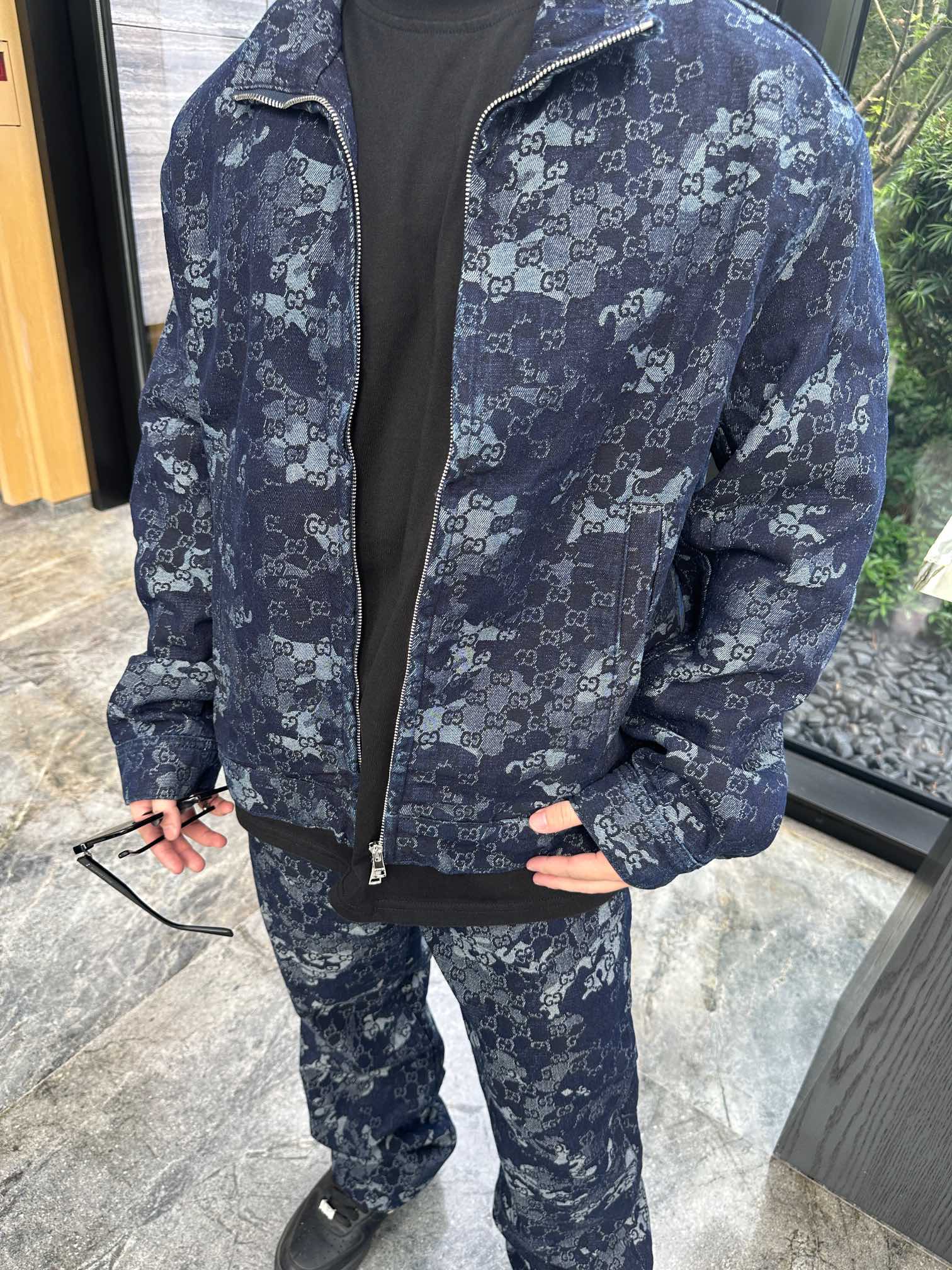 2026 New Arrival: GU All-Over Print Denim Trousers (MM097-B65)
