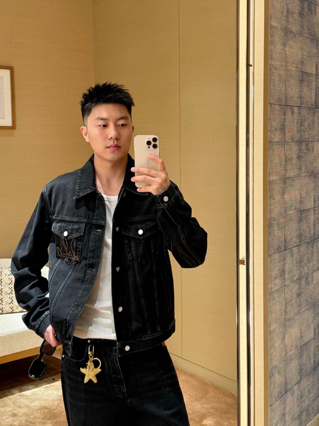 2026 New LY Embroidered Logo Denim Jacket (BB740-B75)