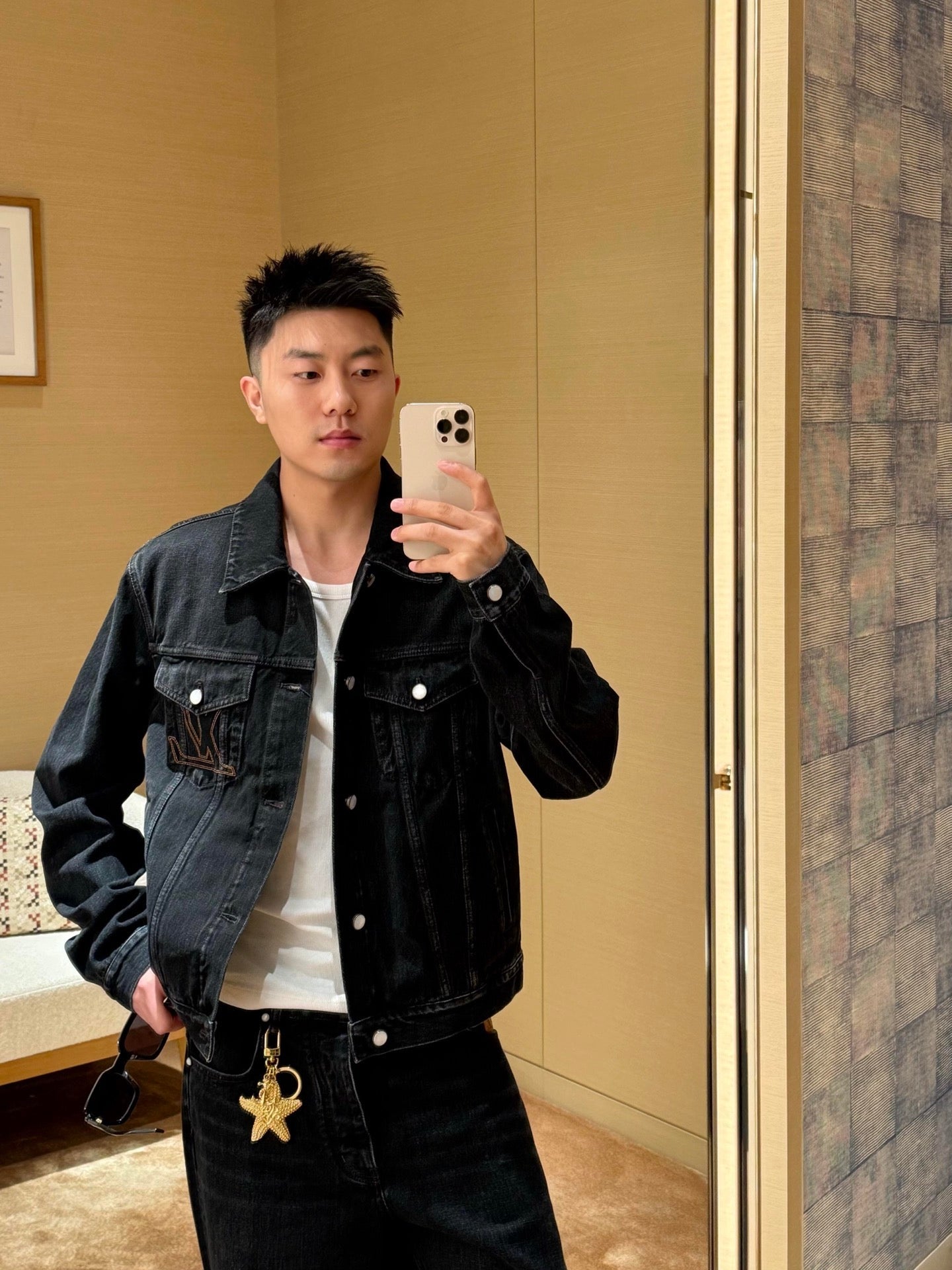 2026 New LY Embroidered Logo Denim Jacket (BB740-B75)