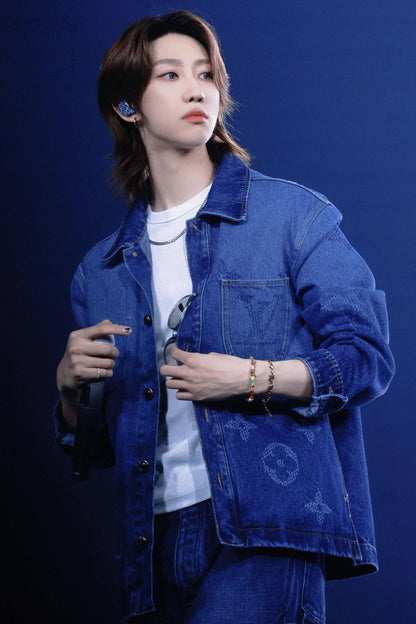 2026 New LY Gradient Logo Jacket (BB725-C40)