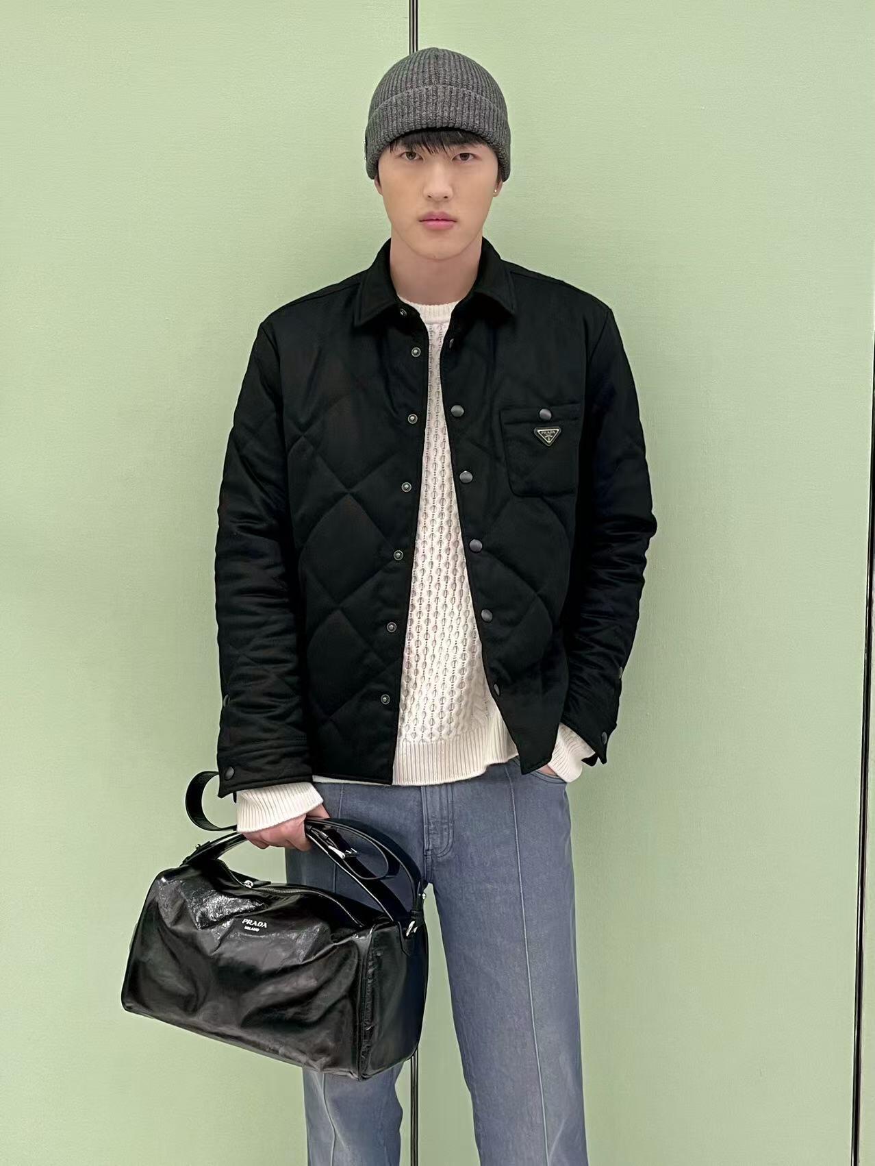 2026 New Triangle Brand Lapel Cotton Coat (CC922-C00)