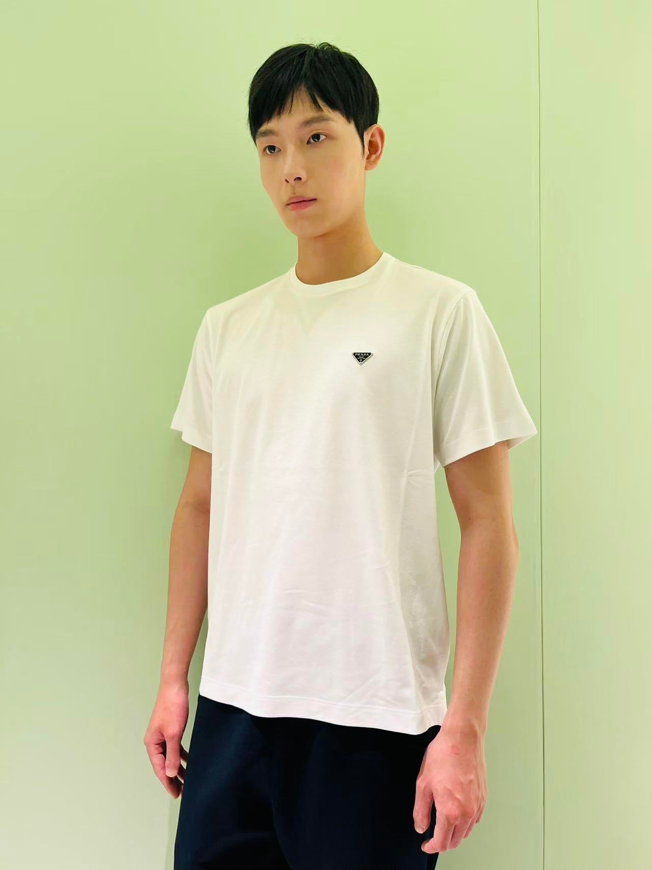 2026 New Triangle Brand T-shirt (CC934-A10)