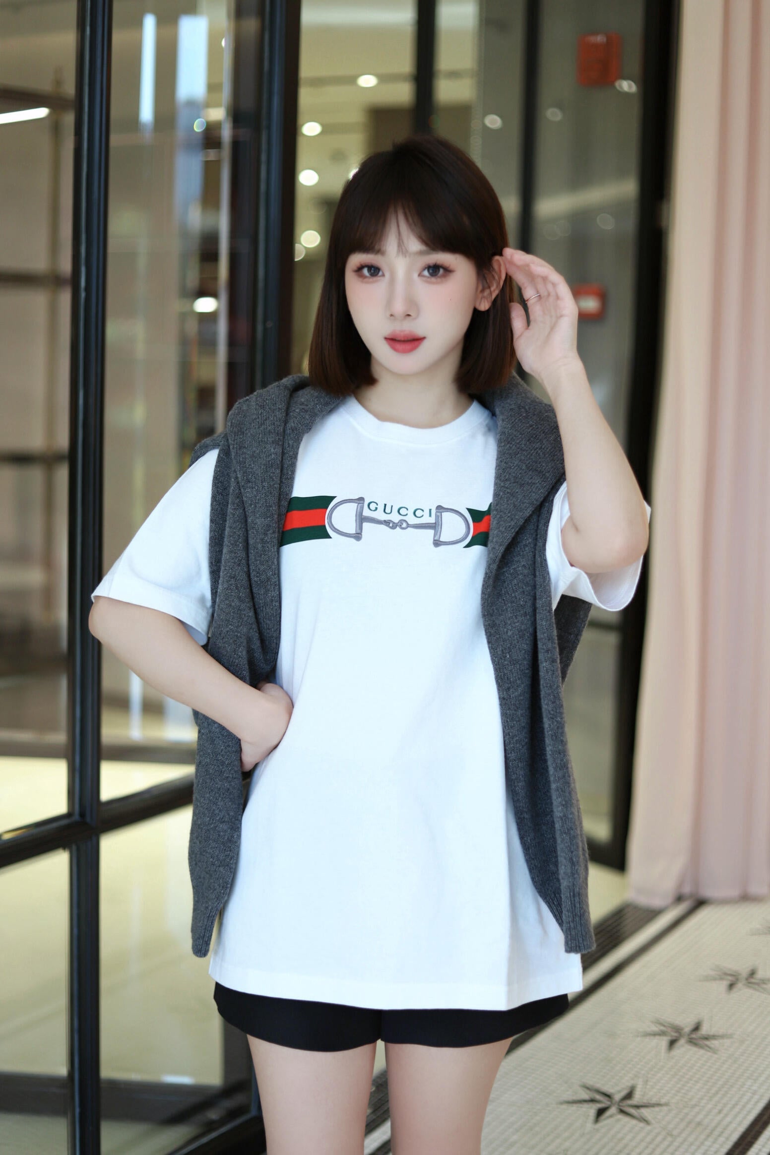2026 New GU Horsebit Webbing T-Shirt (AA540-A15)