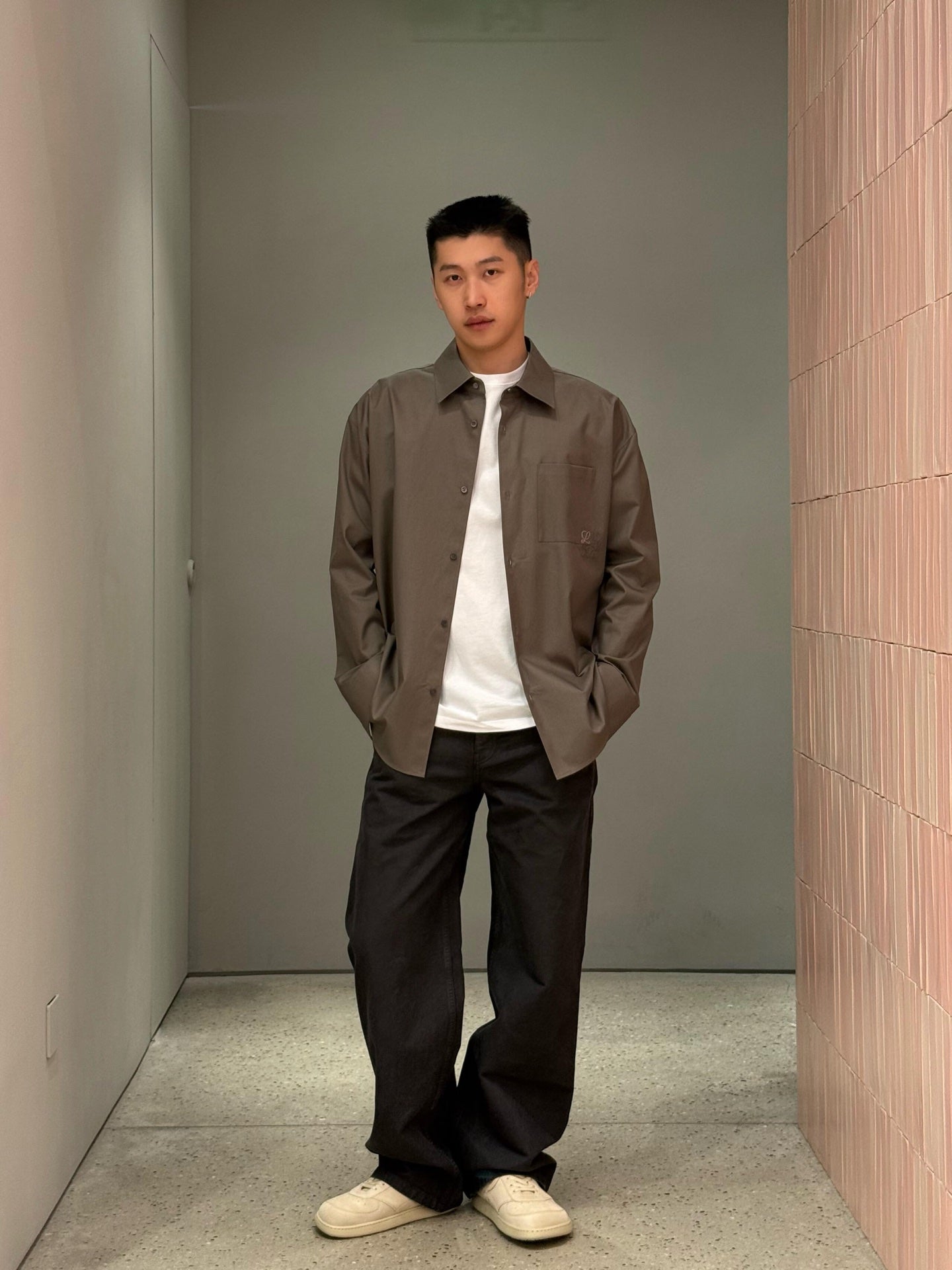 2026 New Way Two-Tone Embroidered Patch Pocket Shirt (CC944-B30)