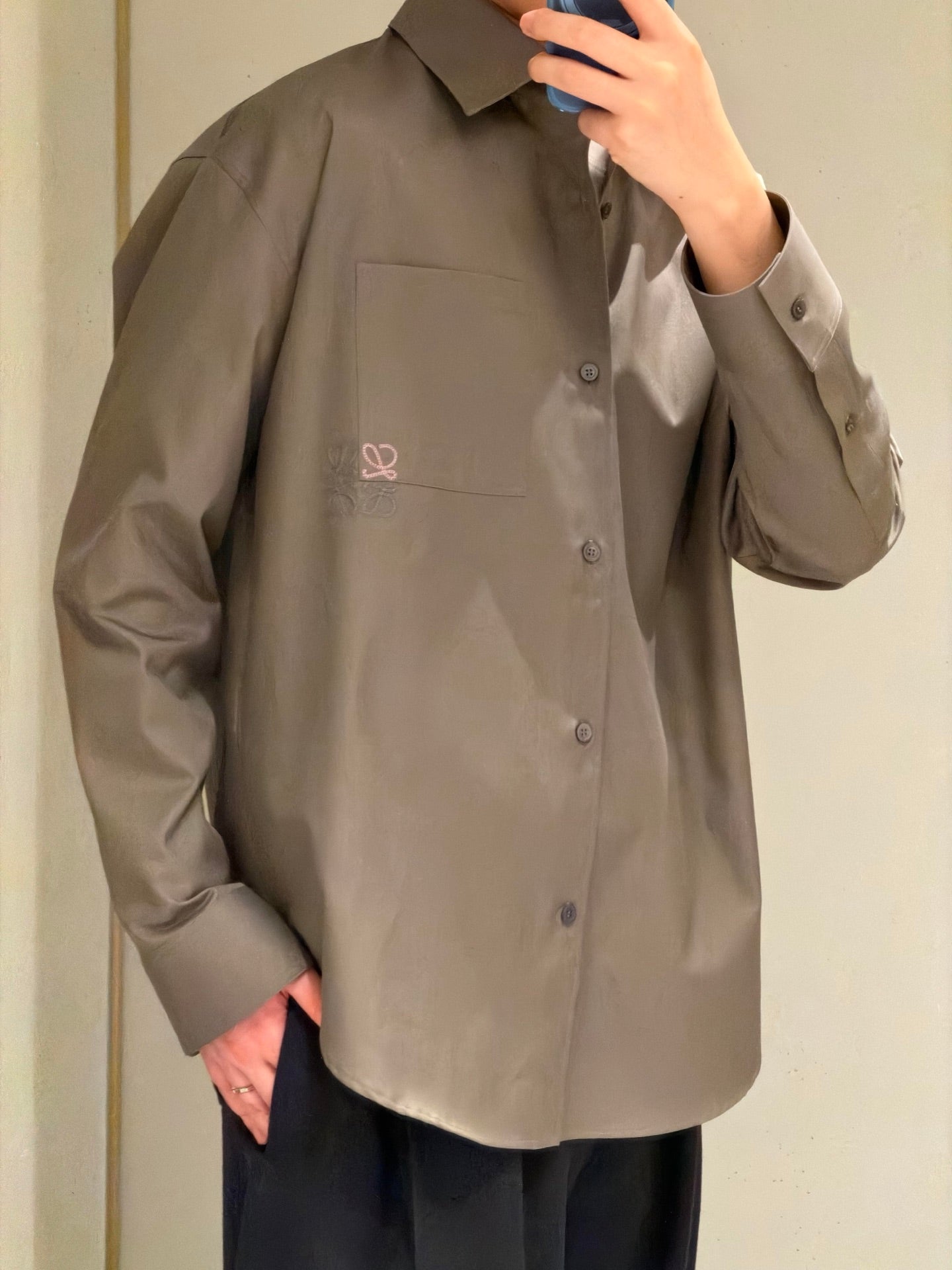 2026 New Way Two-Tone Embroidered Patch Pocket Shirt (CC944-B30)