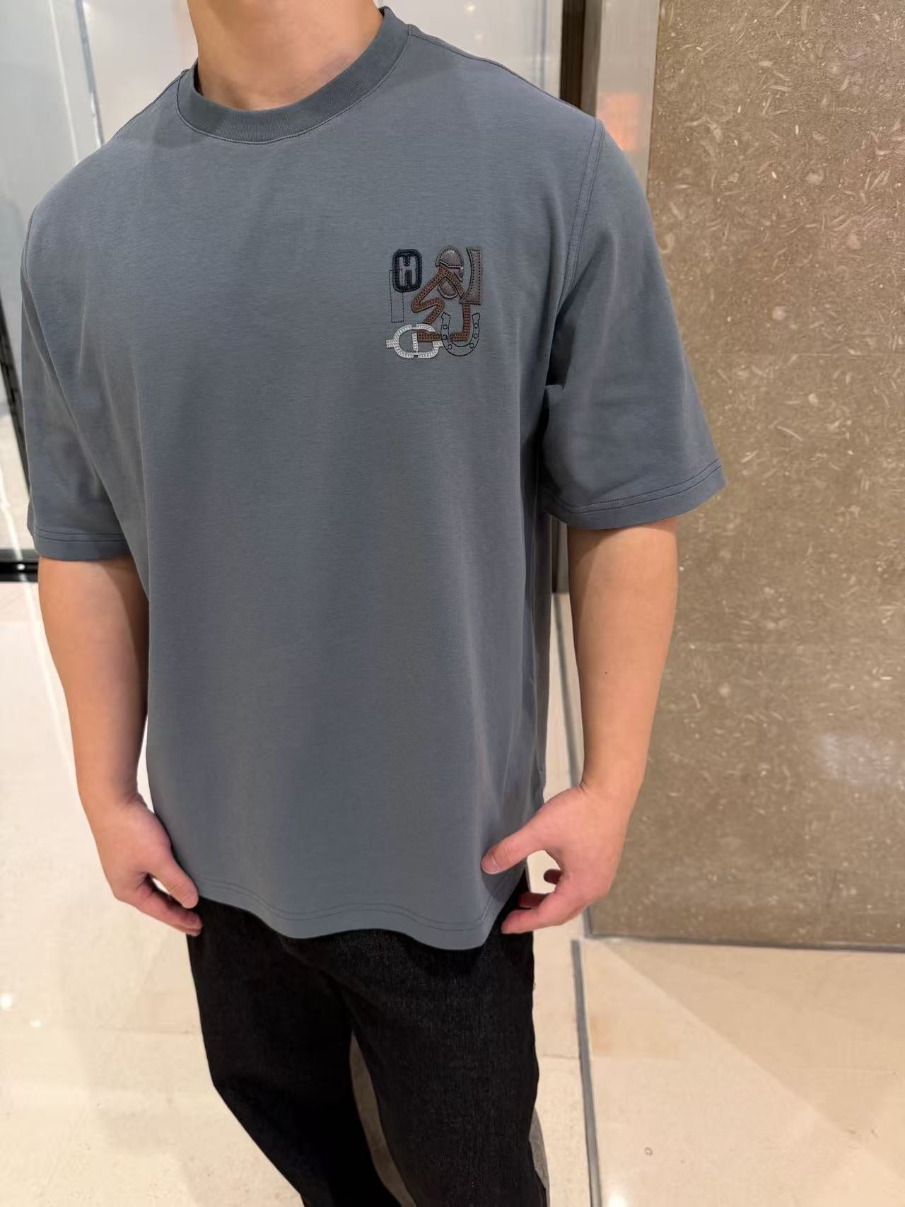 2026 New H Embroidered Leather Short-Sleeve Shirt (AA546-A15)