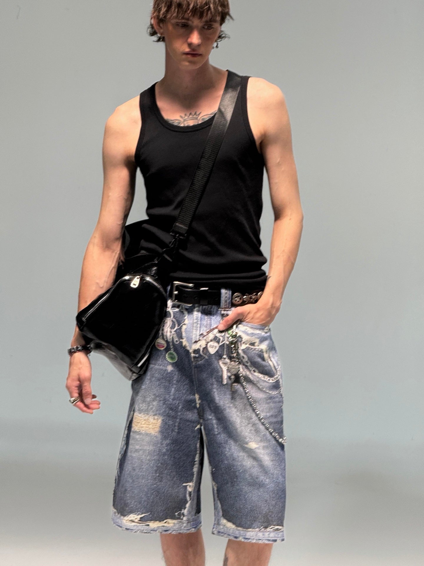 2026 New Acn Optical Illusion Print, Dyed and Distressed Denim Shorts (CC967-B45)