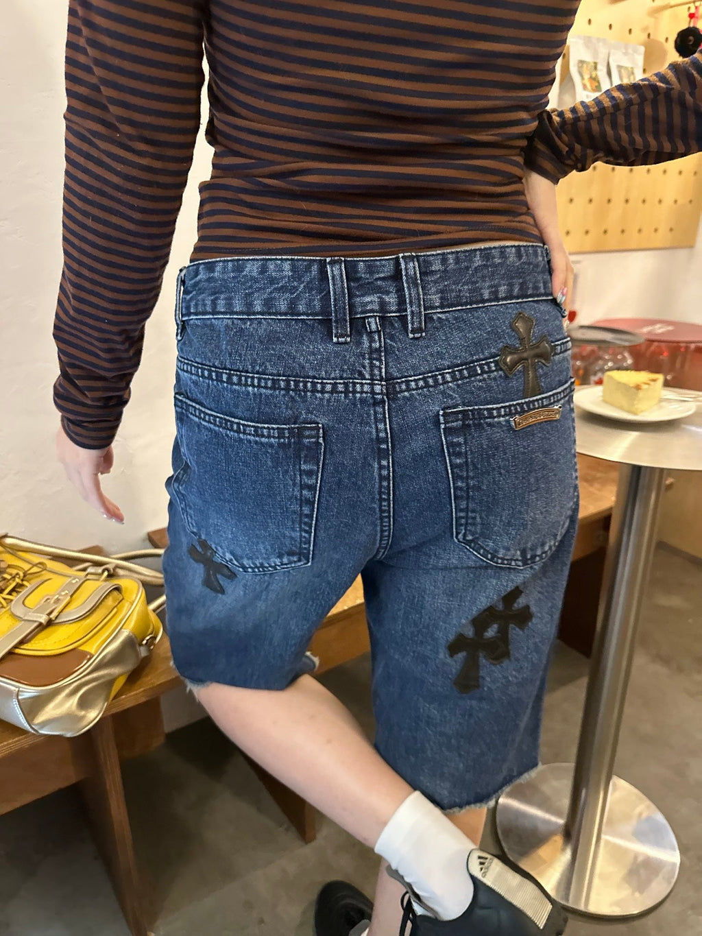 2026 Women's CH Cross Logo Denim Shorts (EE407)