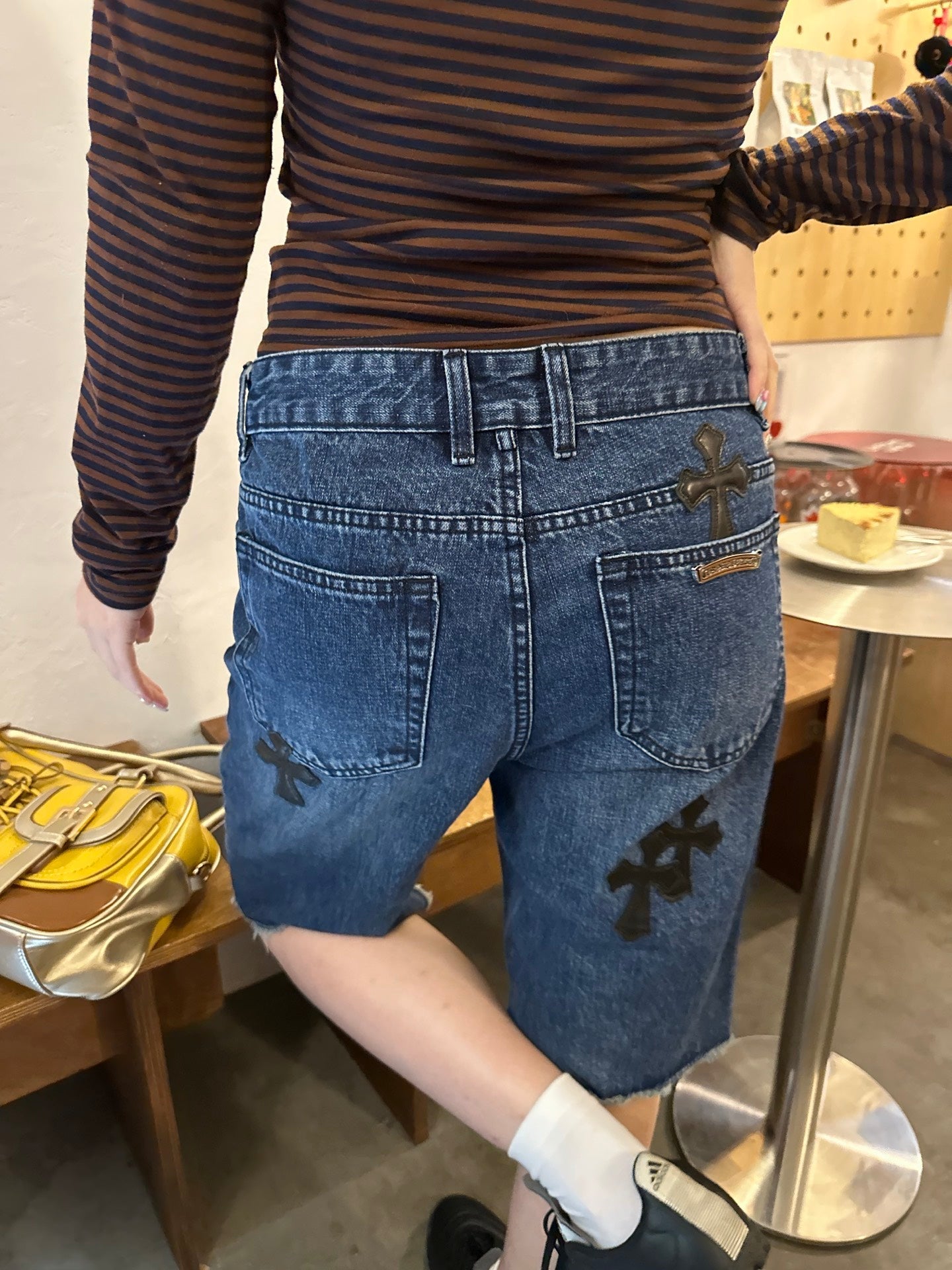 2026 Women's CH Cross Logo Denim Shorts (EE407)