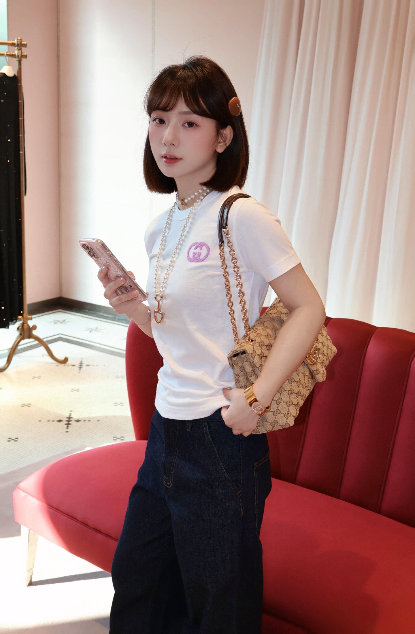 2026 Women's GU Embellished Interlocking Short-Sleeved Top (DD107)
