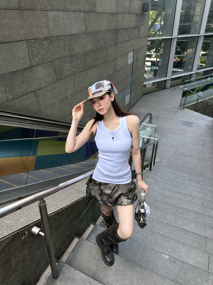 2026 Women's Heart A Embroidered Vest (DD114)