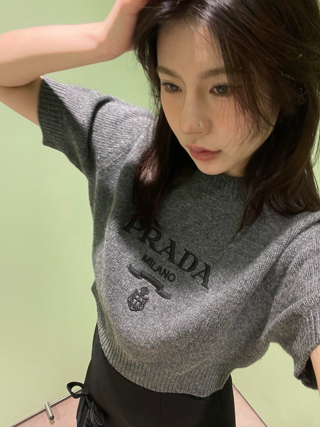 2026 Women's Triangle Brand Embroidered Cropped Jumper (FF734)