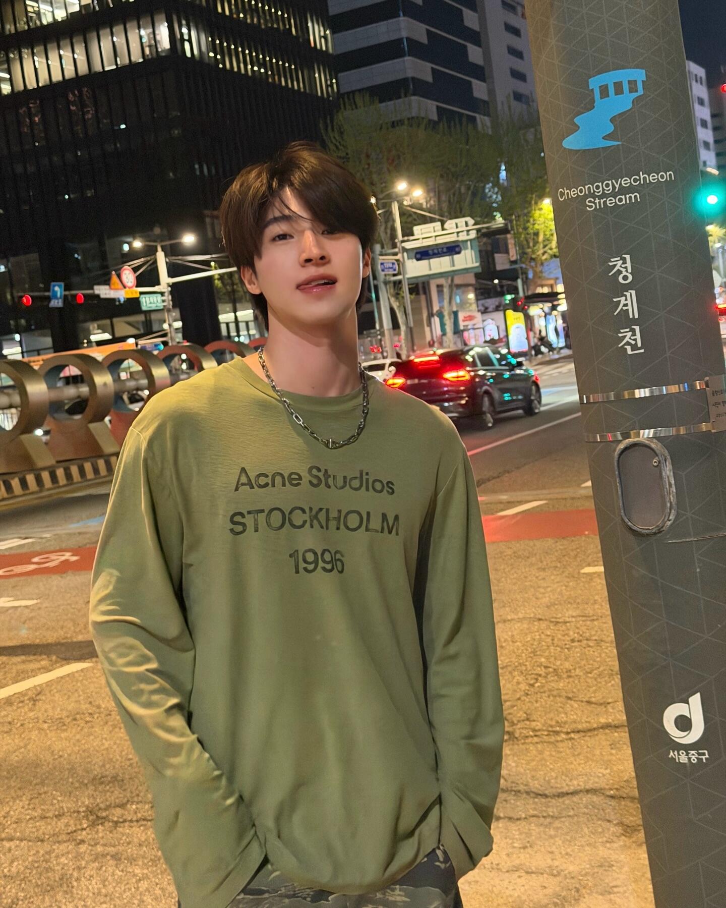 2026 New Acn Long-Sleeved T-Shirt with Distressed Printed Logo (CC975-A40)