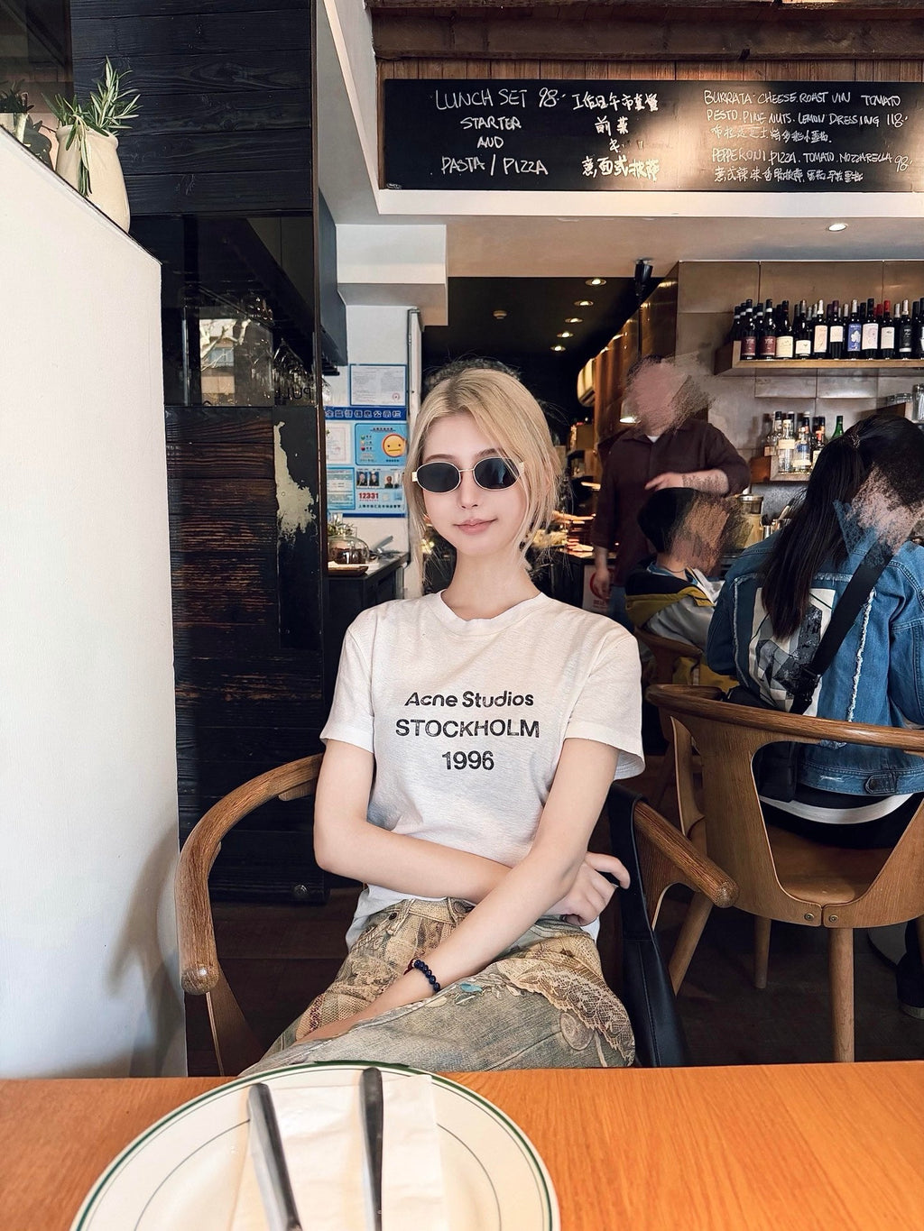 2026 Women's Acn Short-Sleeved T-Shirt with Screen-Printed Distressed Logo (FF731)