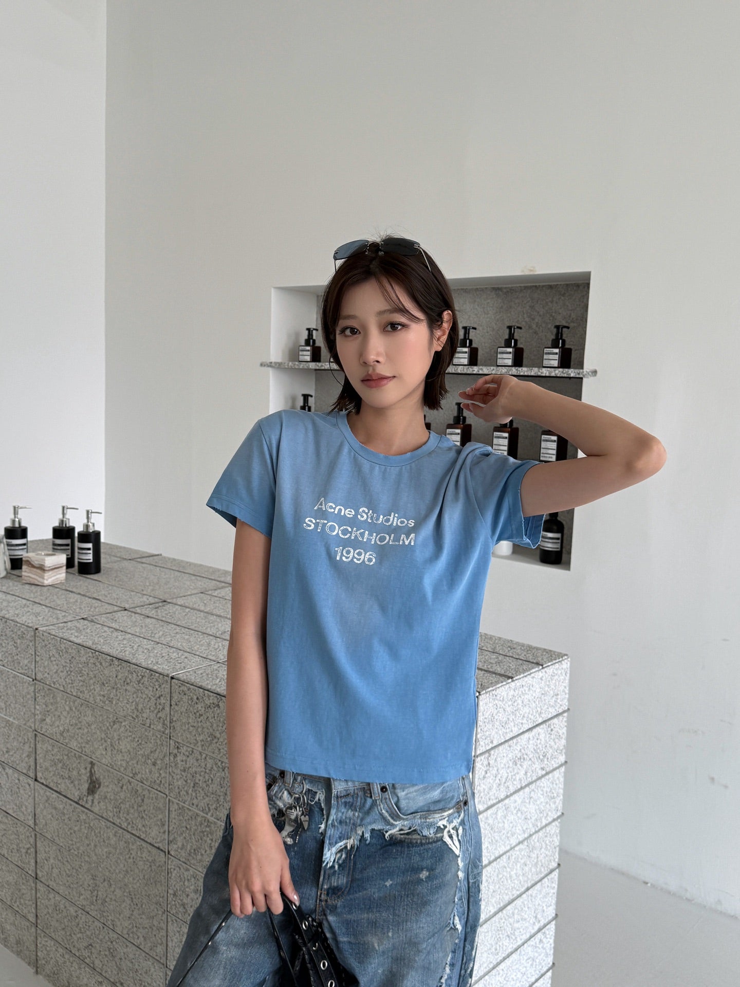 2026 Women's Acn Short-Sleeved T-Shirt with Screen-Printed Distressed Logo (FF731)