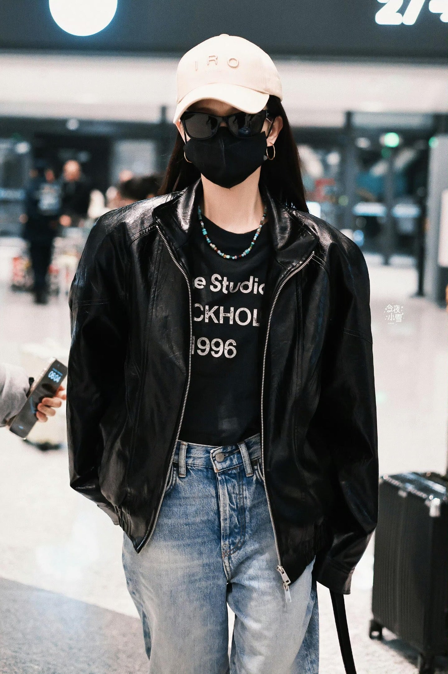 2026 Women's Acn Short-Sleeved T-Shirt with Screen-Printed Distressed Logo (FF731)