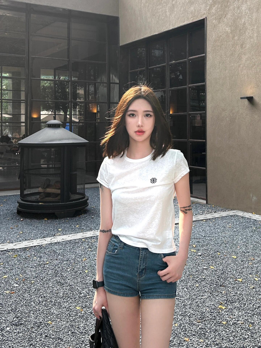 2026 Women's CH Cross Motif Short-Sleeved T-Shirt (DD122)