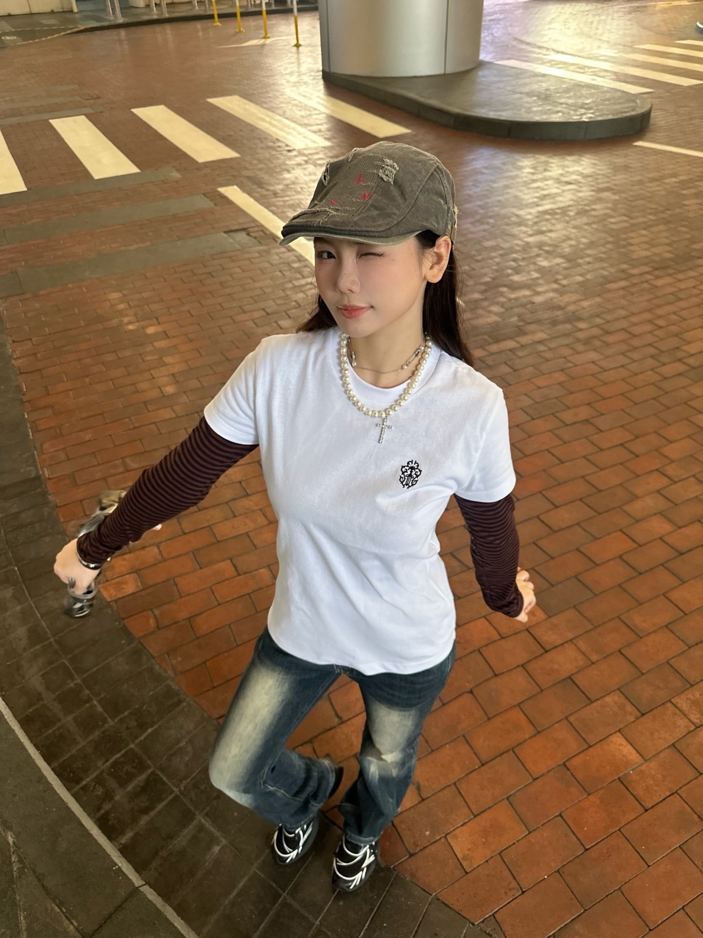 2026 Women's CH Cross Motif Short-Sleeved T-Shirt (DD122)