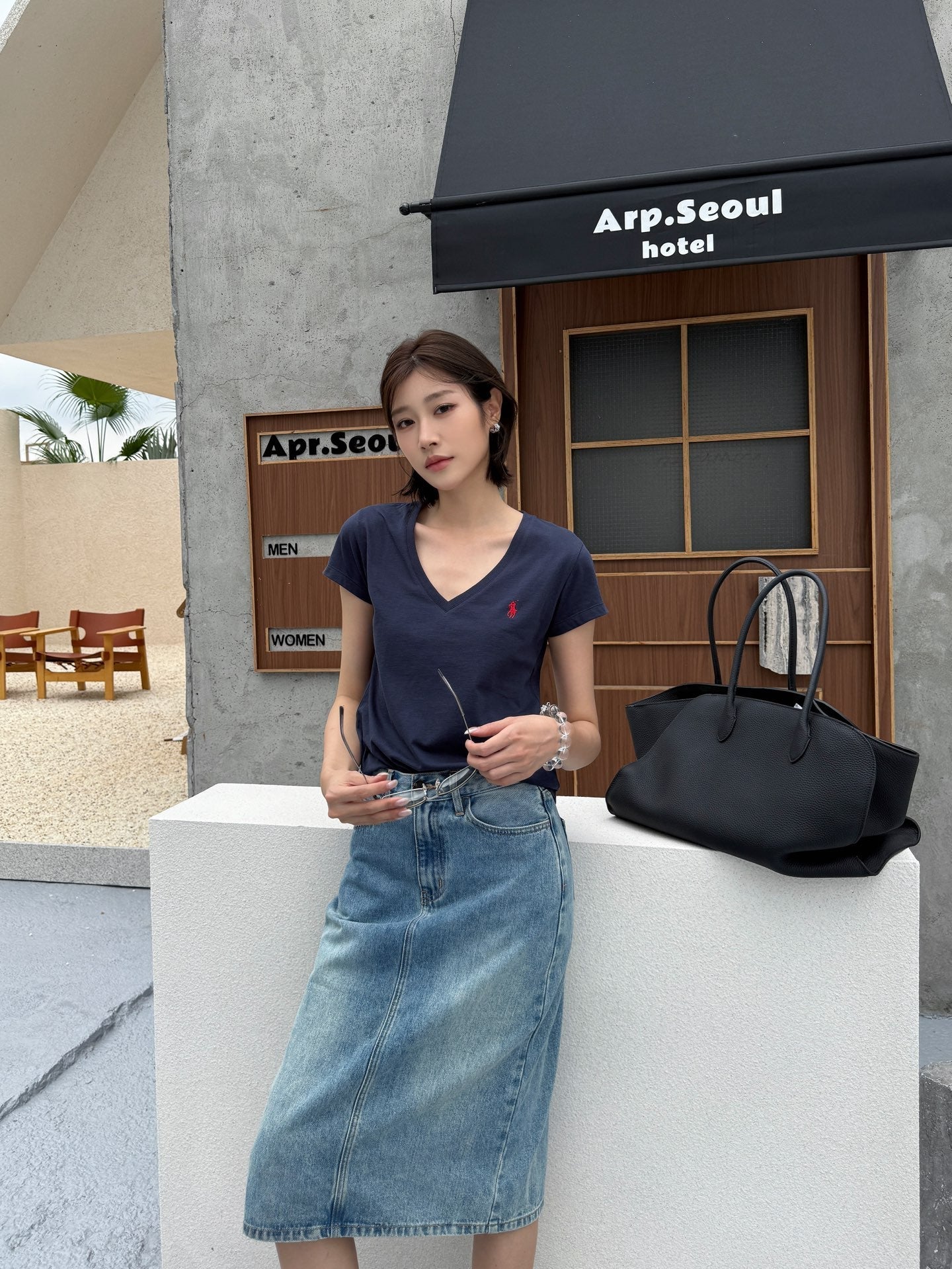 2026 Women's RL Embroidered V-neck Short-sleeved Top (FF743)