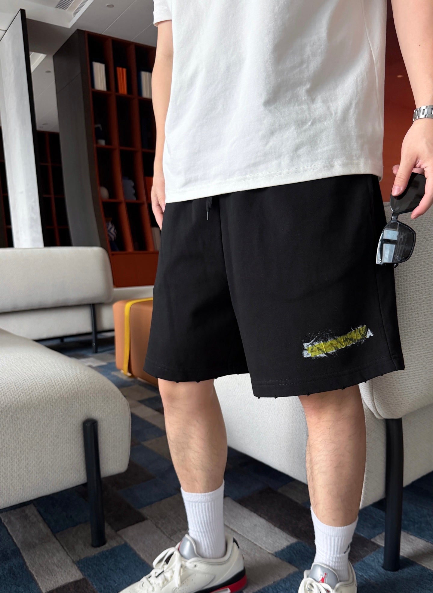 2026 New Balen Tape Graffiti Shorts (CC986-A60)