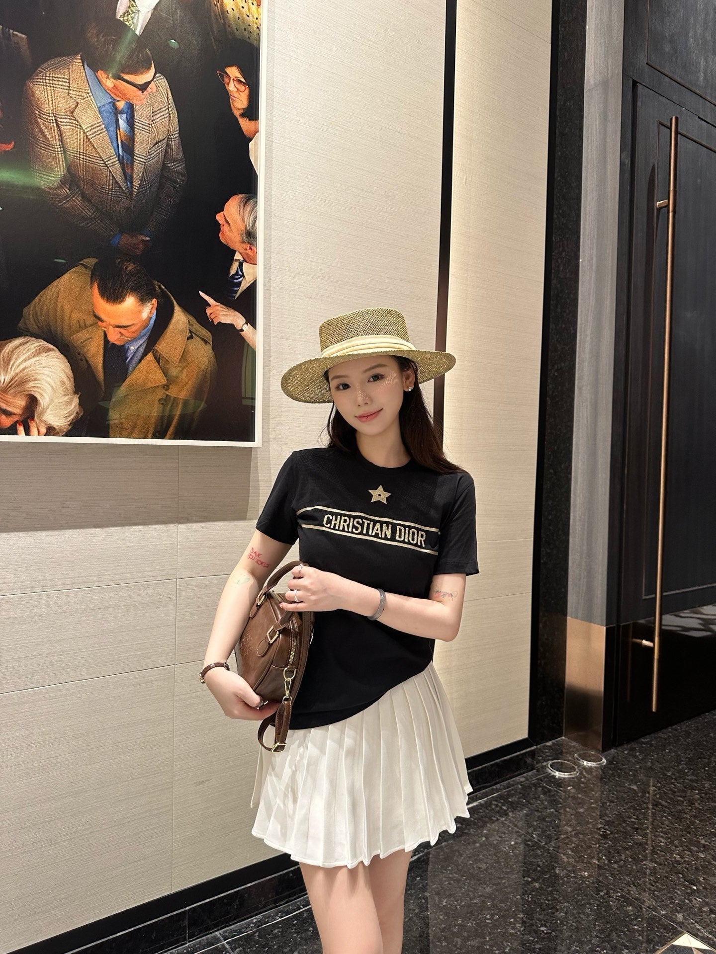 2026 Women's CD Lucky Star Embroidered Short-Sleeved T-Shirt (DD127)