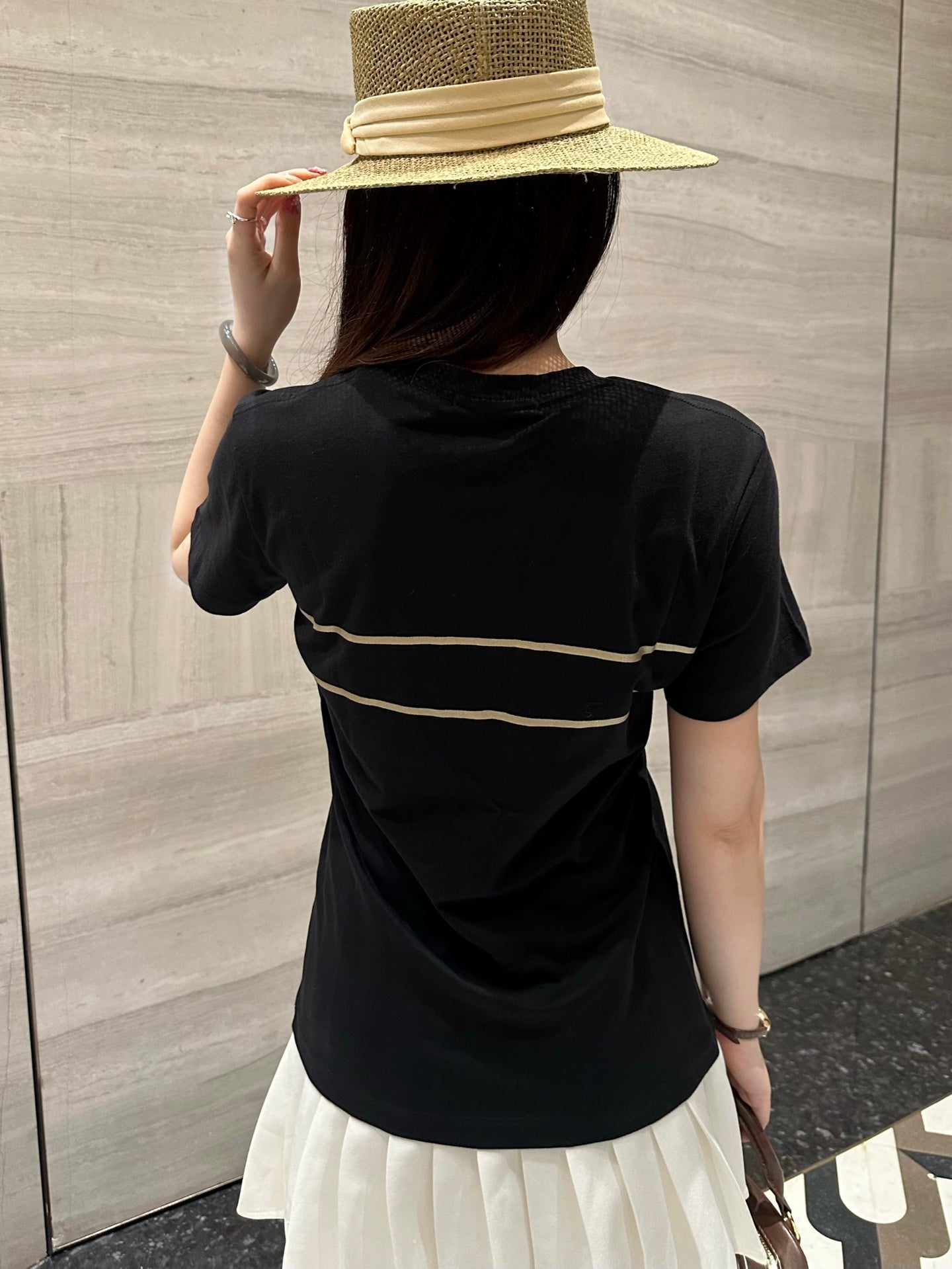 2026 Women's CD Lucky Star Embroidered Short-Sleeved T-Shirt (DD127)