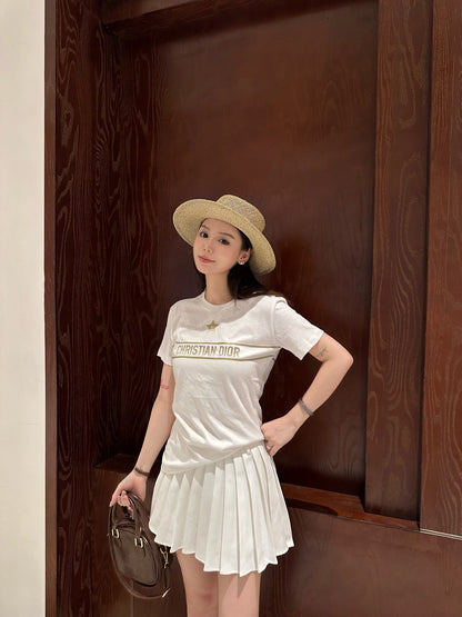 2026 Women's CD Lucky Star Embroidered Short-Sleeved T-Shirt (DD127)