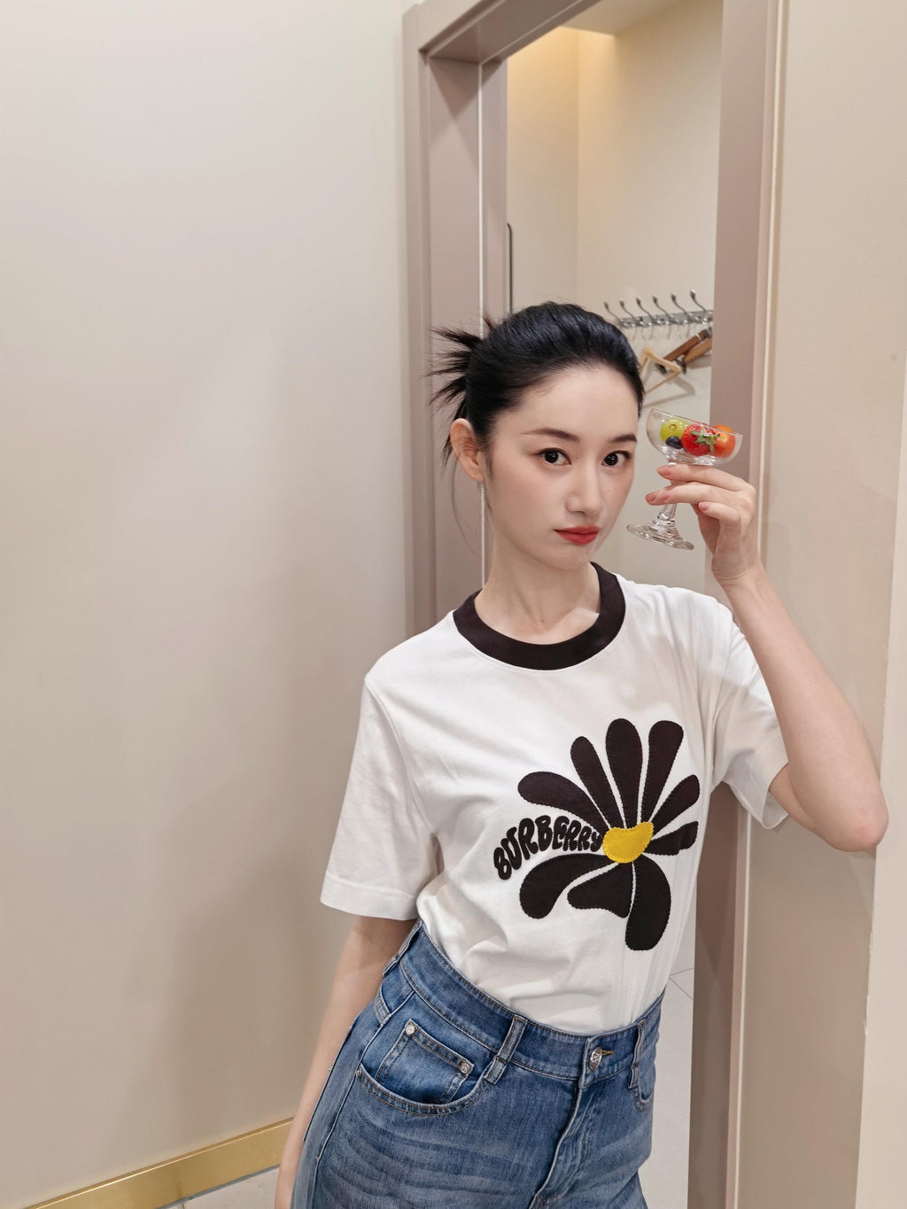 2026 Women's BBR Daisy Embroidered Short-Sleeved Top (DD120)