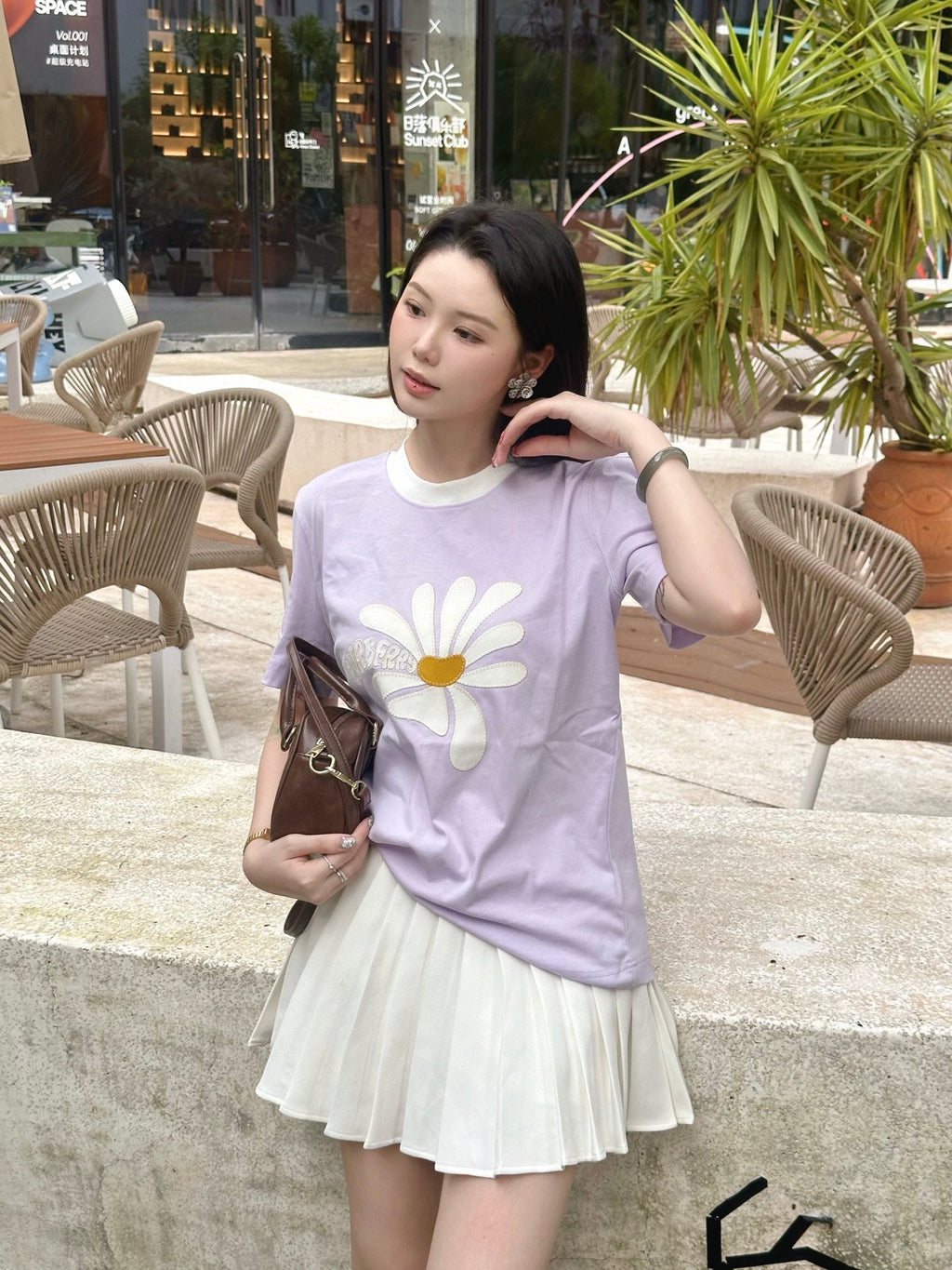 2026 Women's BBR Daisy Embroidered Short-Sleeved Top (DD120)