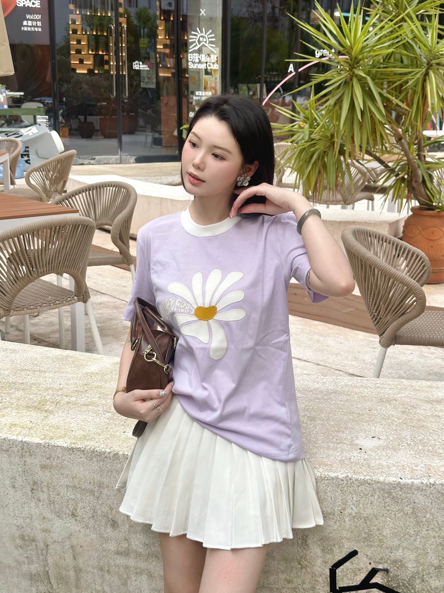 2026 Women's BBR Daisy Embroidered Short-Sleeved Top (DD120)