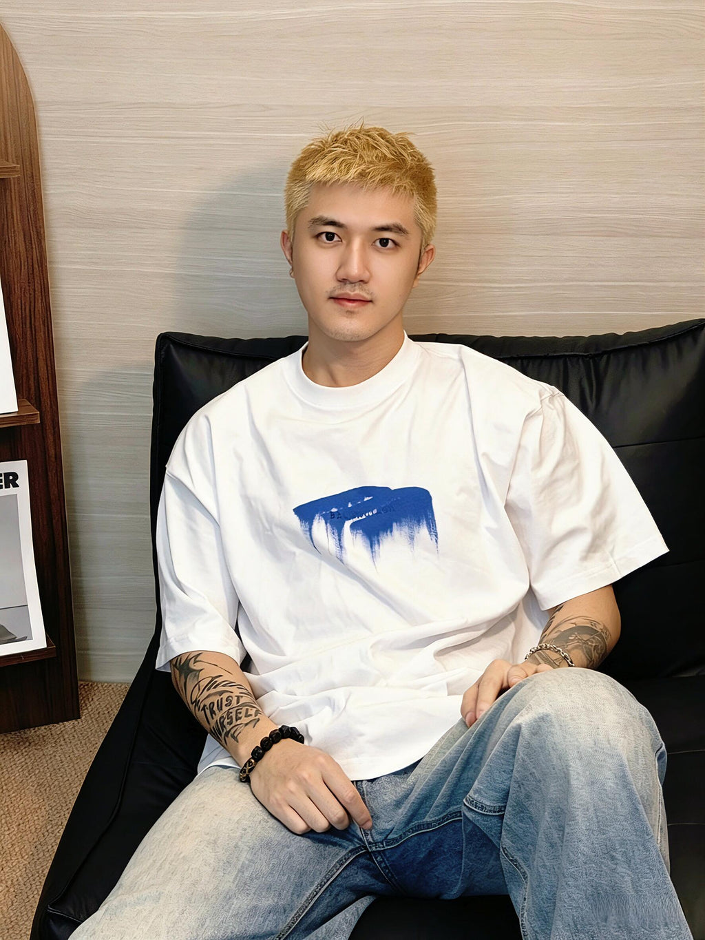 2026 New Balen Embroidered Graffiti Short-Sleeved T-Shirt (AA587-A15)