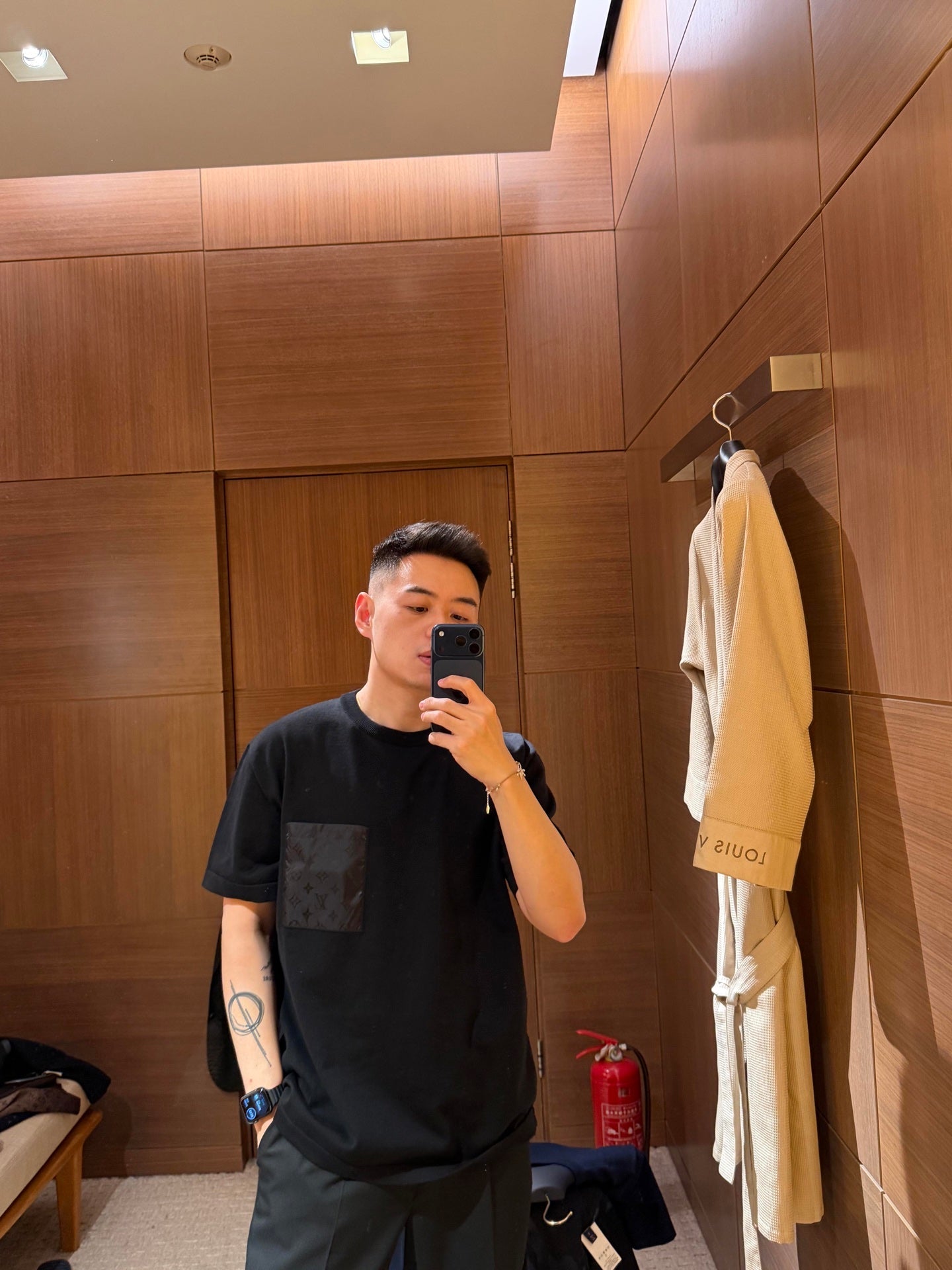 2026 New LY Logo Patch Short-Sleeved T-Shirt (AA591-A30)