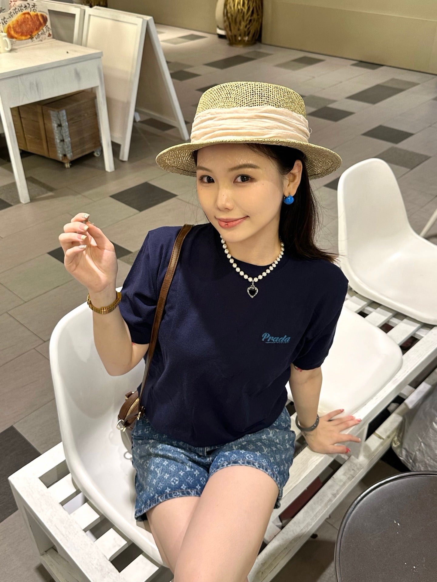 2026 Women's Triangle Brand Embroidered Short-Sleeved Jumper (DD119)