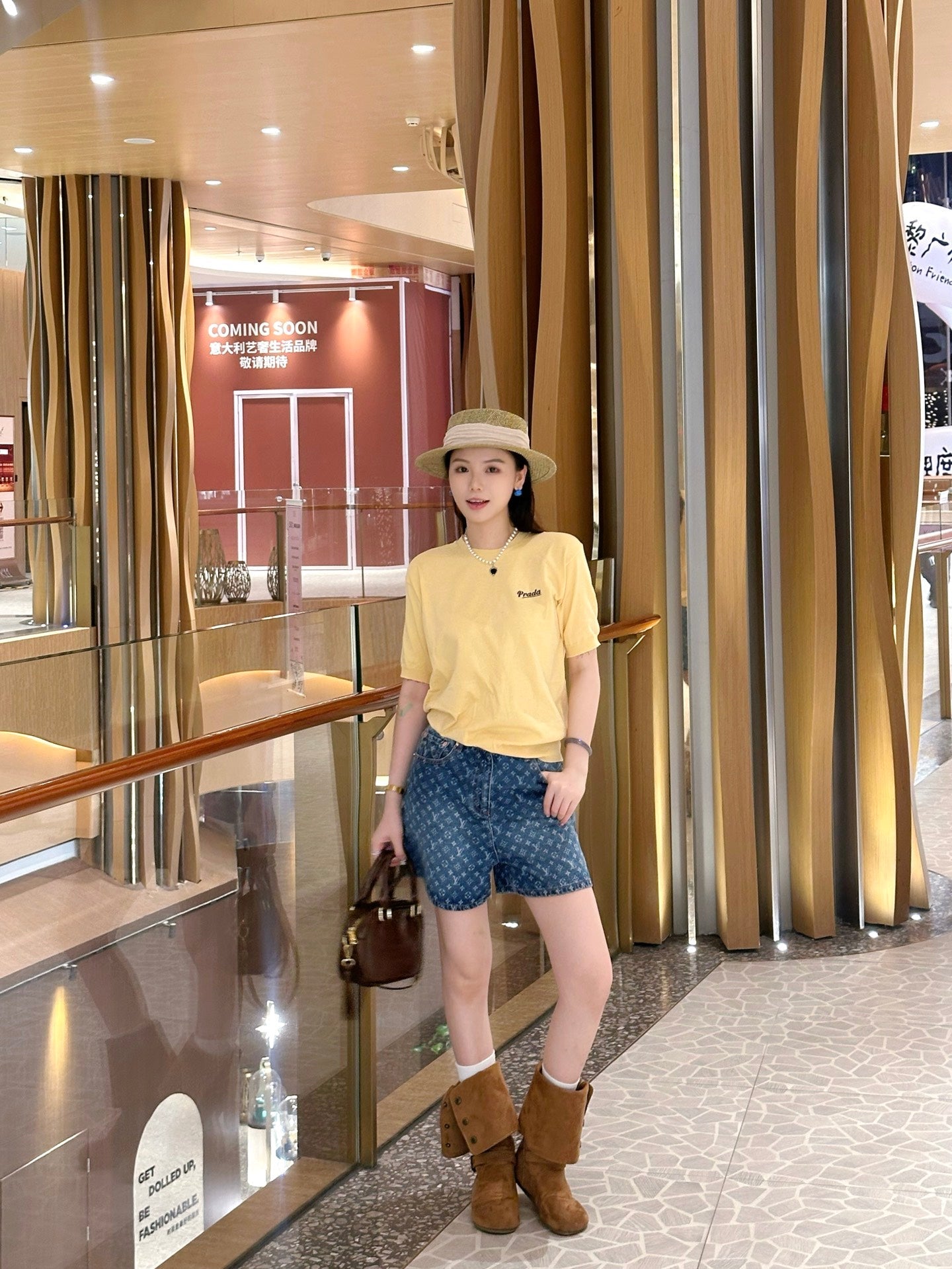 2026 Women's Triangle Brand Embroidered Short-Sleeved Jumper (DD119)