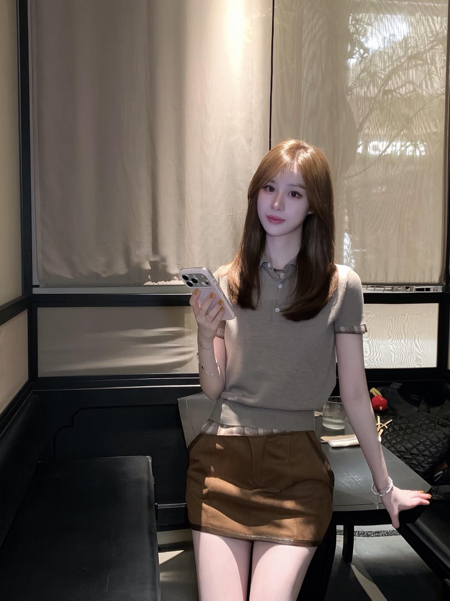 2026 Women's Acn Two-piece-style Patchwork Polo Neck Knit Top (DD103)