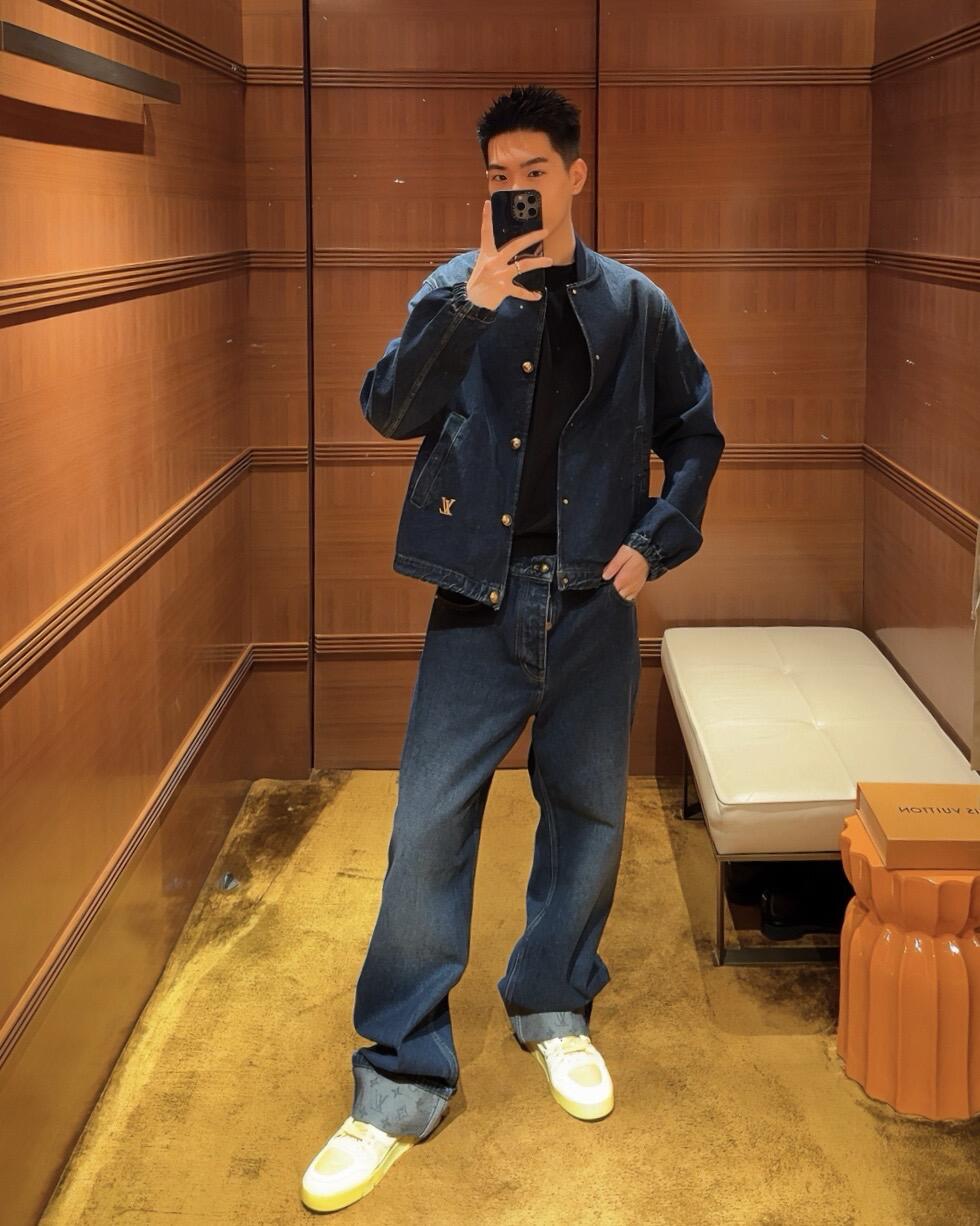 2026 New LY Logo Cuffed Jeans (BB866-B70)