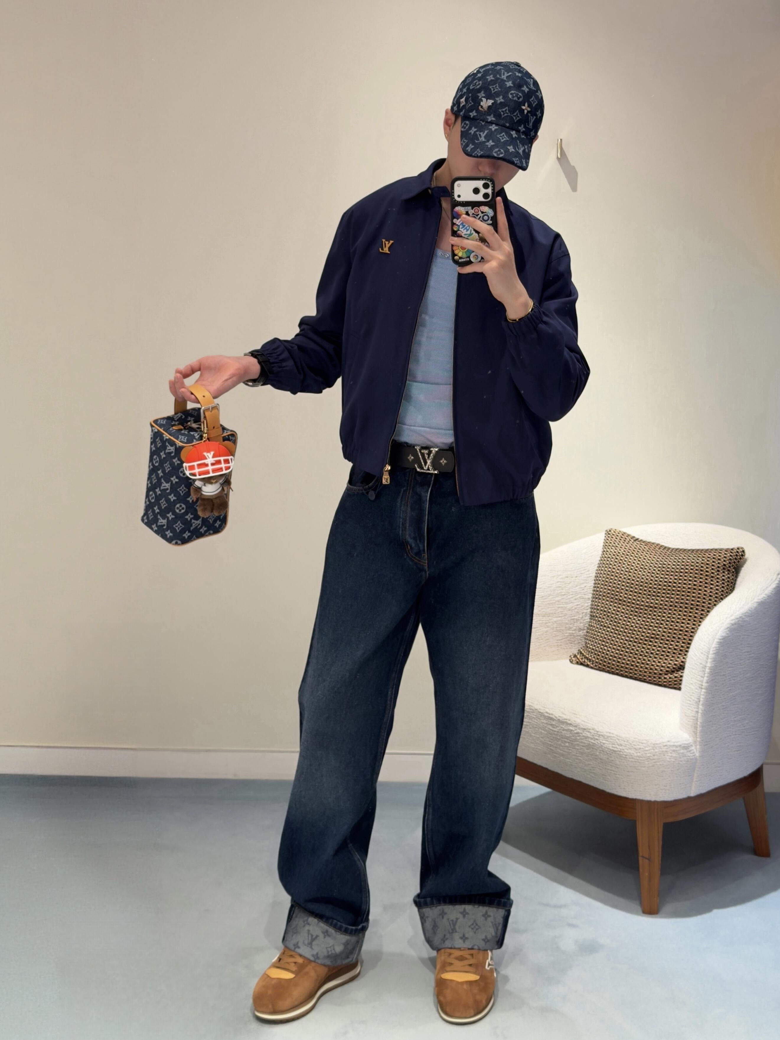 2026 New LY Logo Cuffed Jeans (BB866-B70)