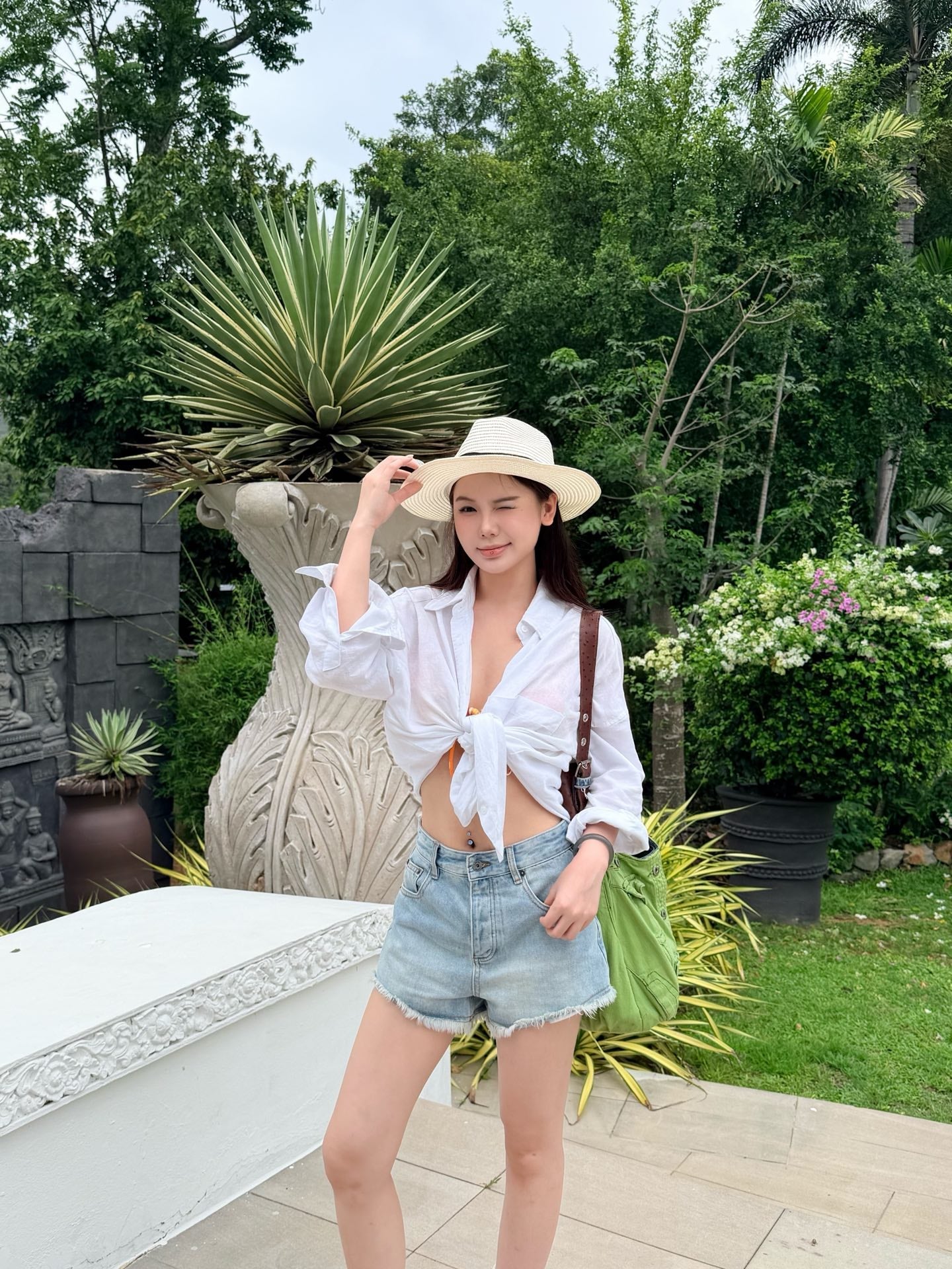 2026 Women's Way Embroidered Leather Denim Shorts (EE422)