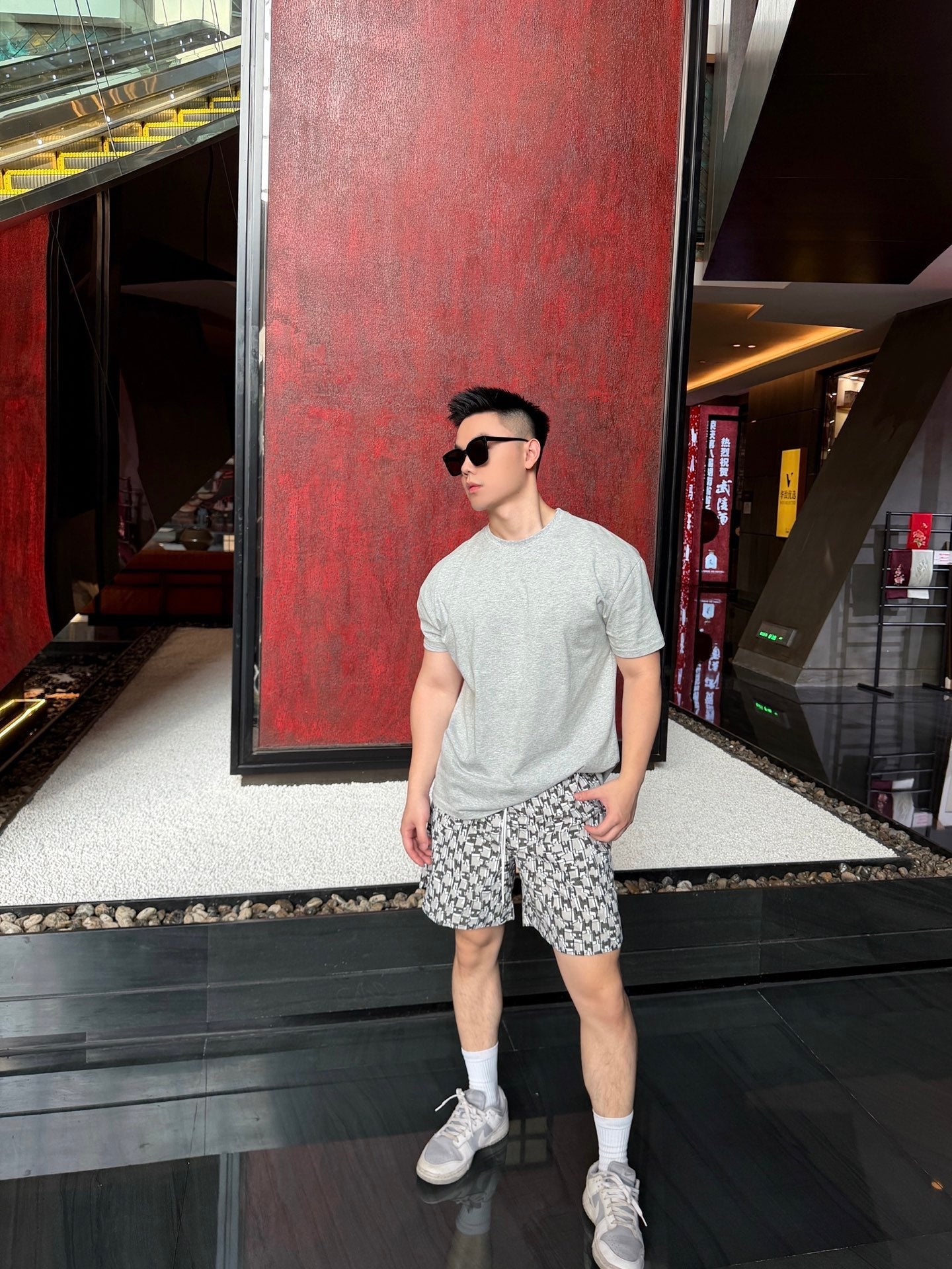 2026 New Arrival H All-Over Print Shorts (AA577-A55)