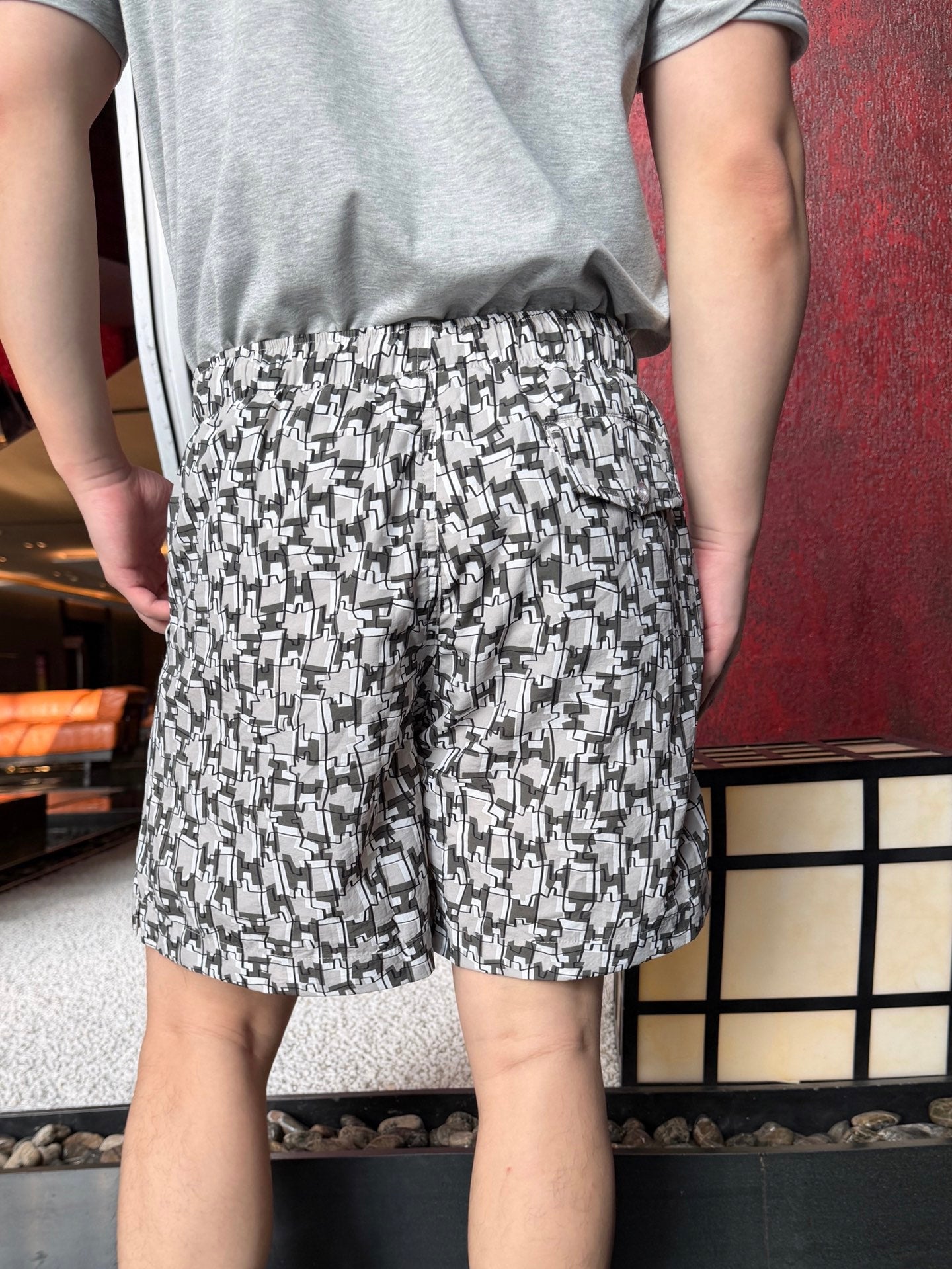 2026 New Arrival H All-Over Print Shorts (AA577-A55)