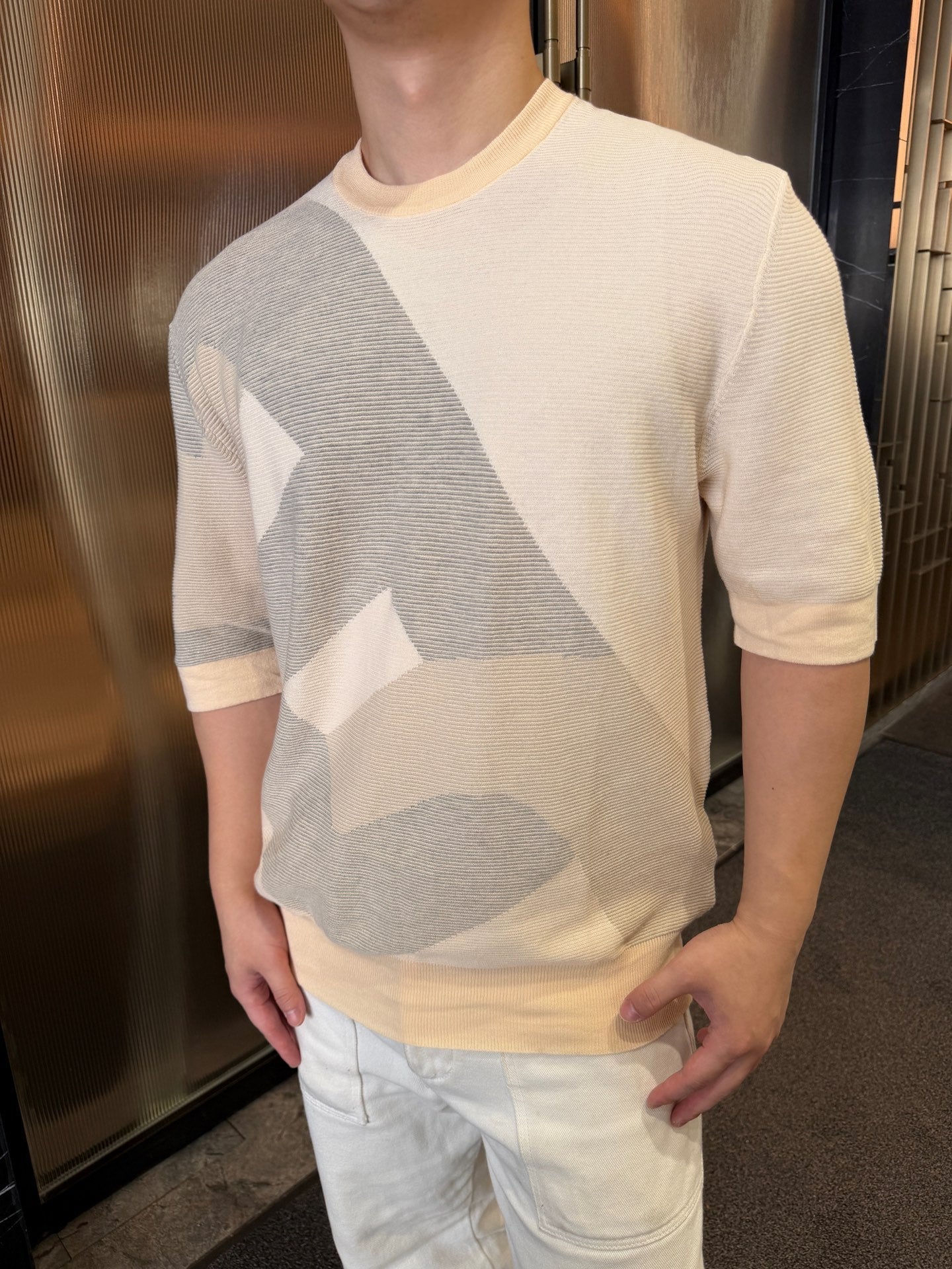 2026 New Model H Logo Plaid Short-Sleeved Sweater (AA594-A85)