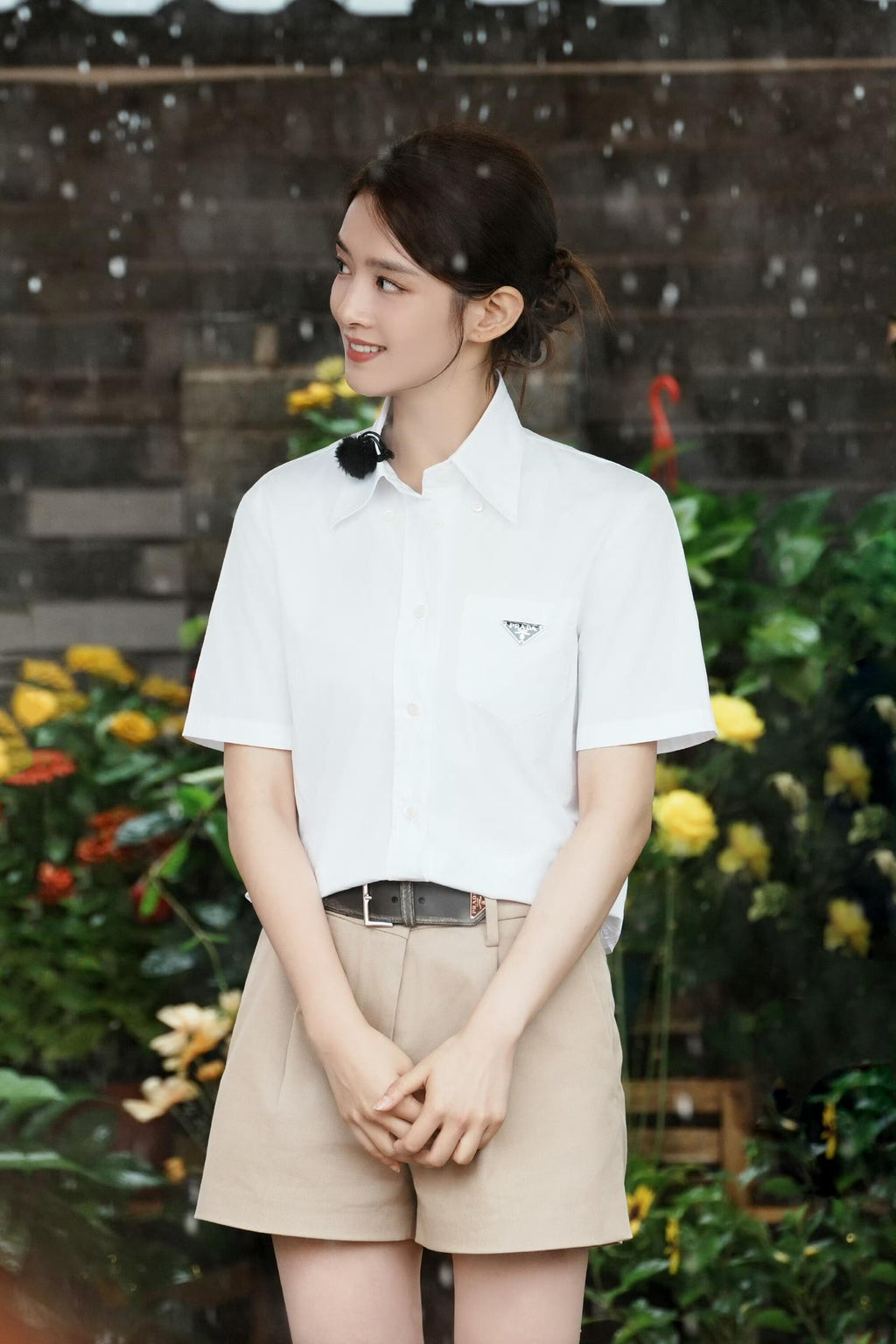2026 Women's Triangle Brand Triangle Logo Short Shirt (EE420)