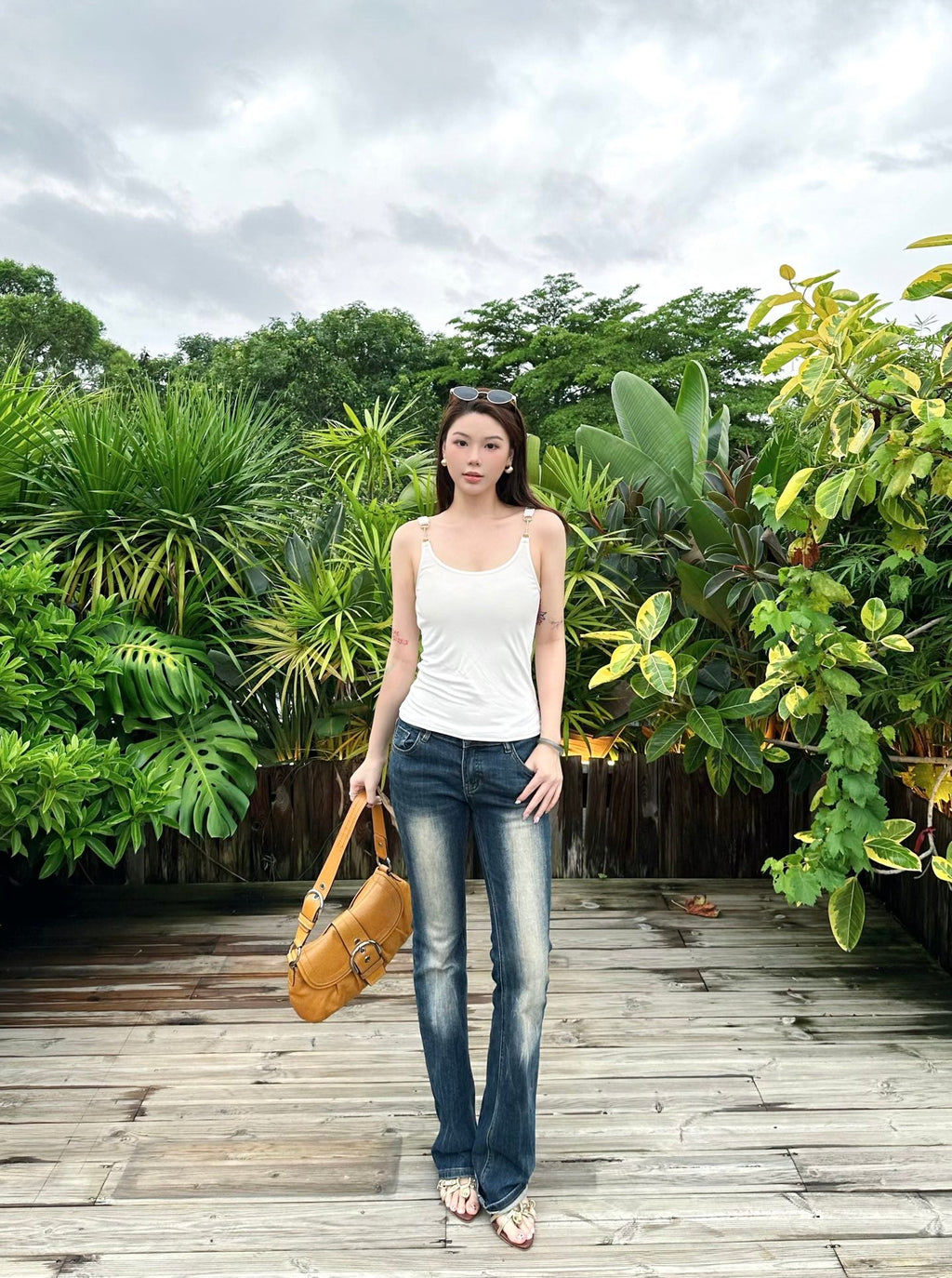 2026 Women's GU Shoulder Strap Blouse (DD141)