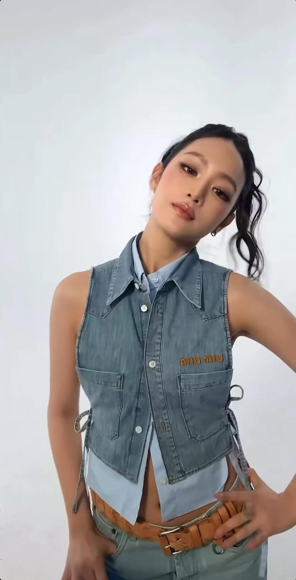 2026 Women's MM Logo Belted Denim Jacket (EE434)