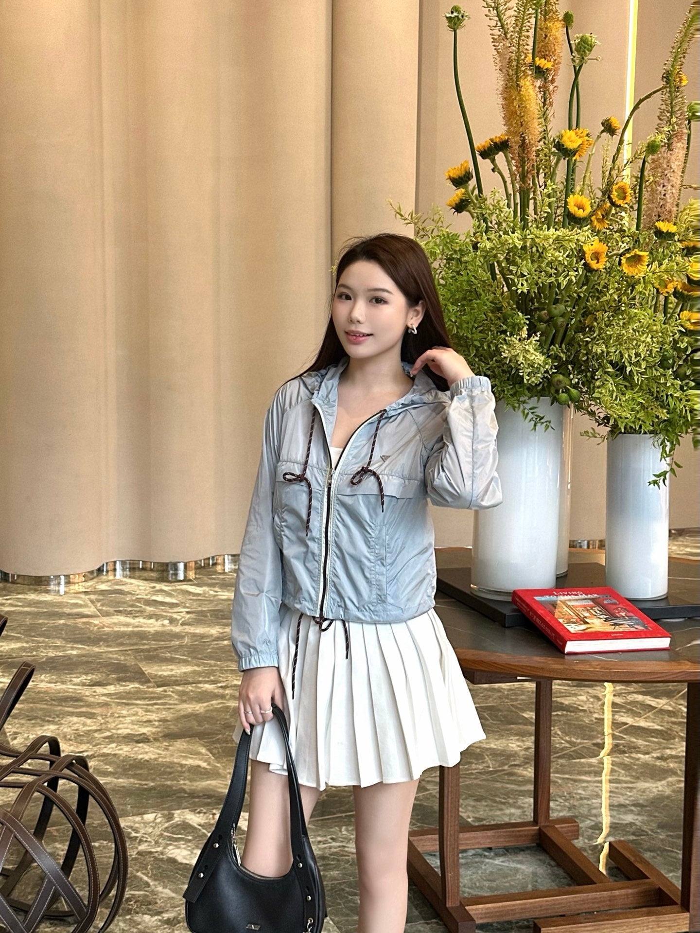 2026 Women's Triangle Brand Hooded Jacket (DD138)