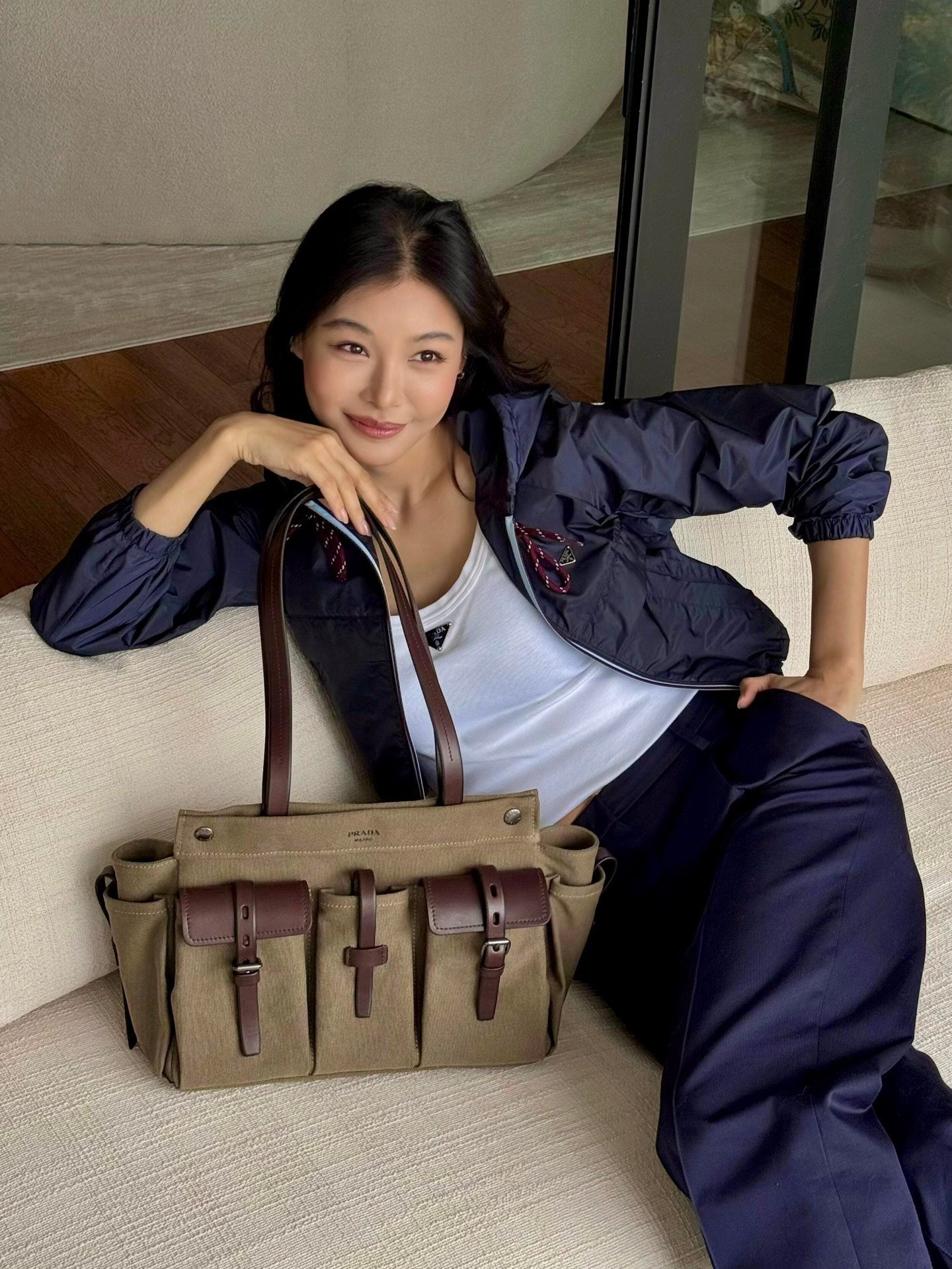 2026 Women's Triangle Brand Hooded Jacket (DD138)