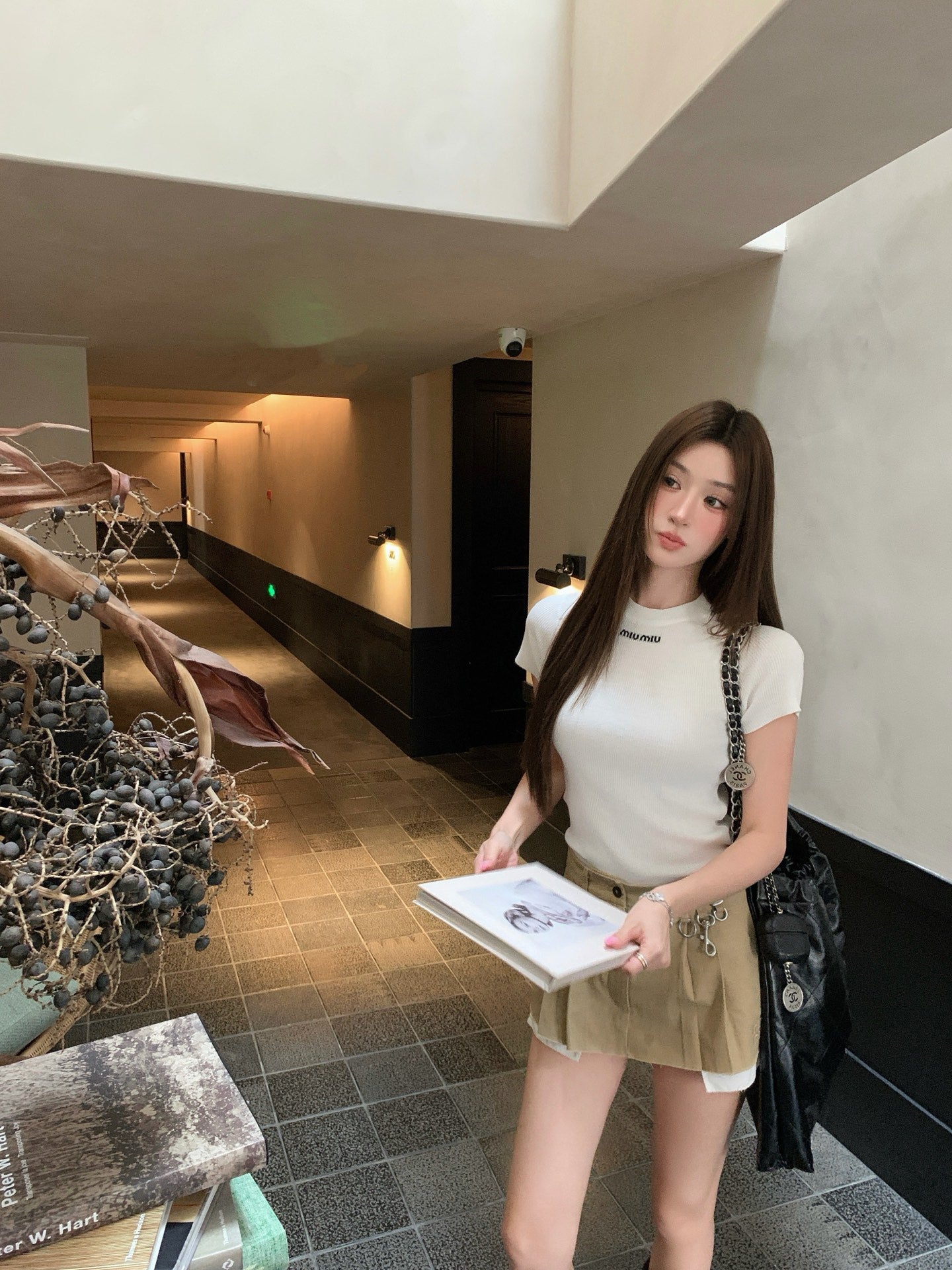 2026 Women's MM Logo Short-Sleeved Sweater (FF788)